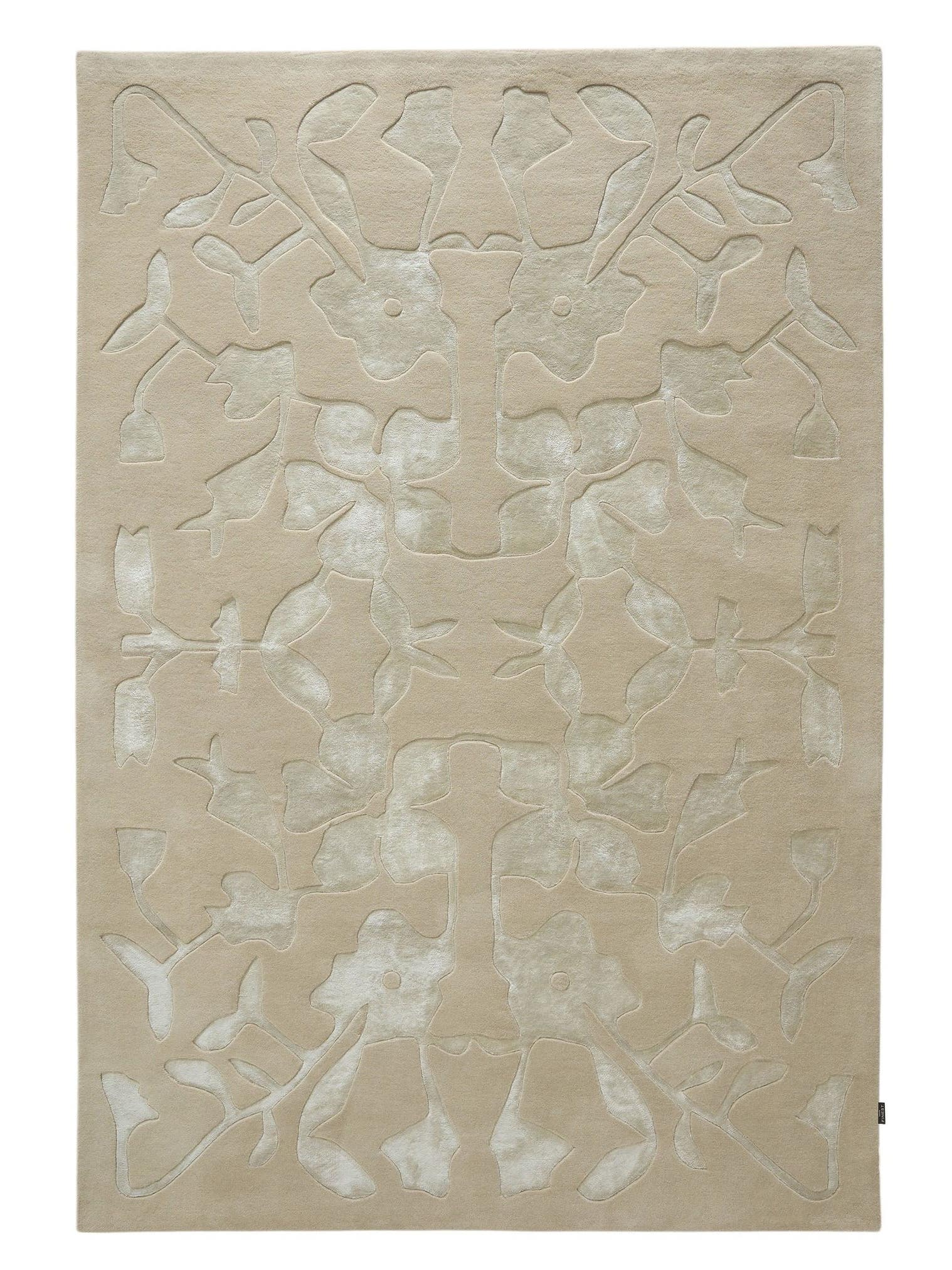 Teppich aus 65% Wolle, 35% Lyocell (TENCEL™) in Taupe mit 6 bis 10 mm hohem Flor von benuta Finest