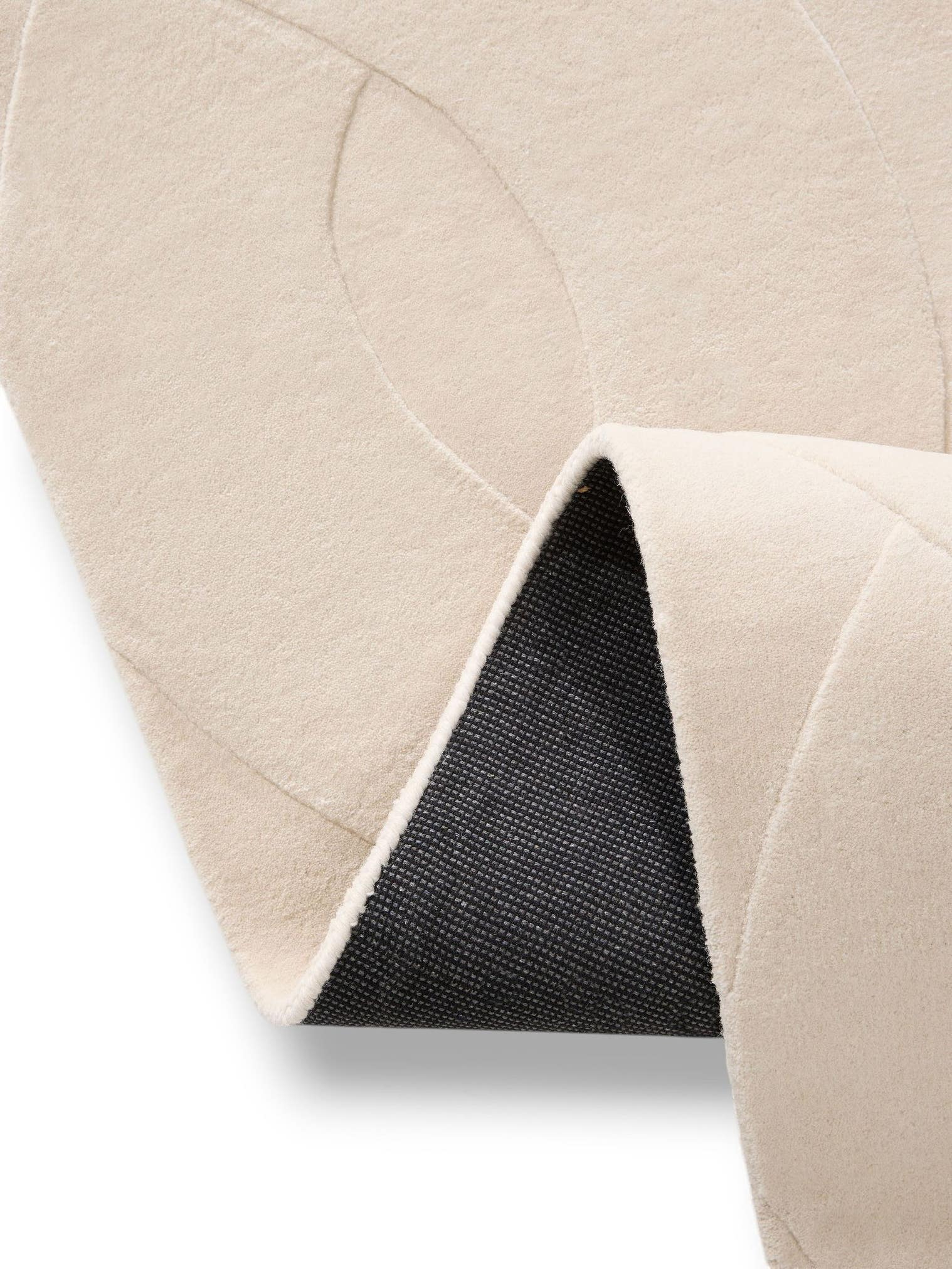 Teppich aus 100% Wolle (aus Neuseeland) in Beige mit 11 bis 20 mm hohem Flor von benuta Finest