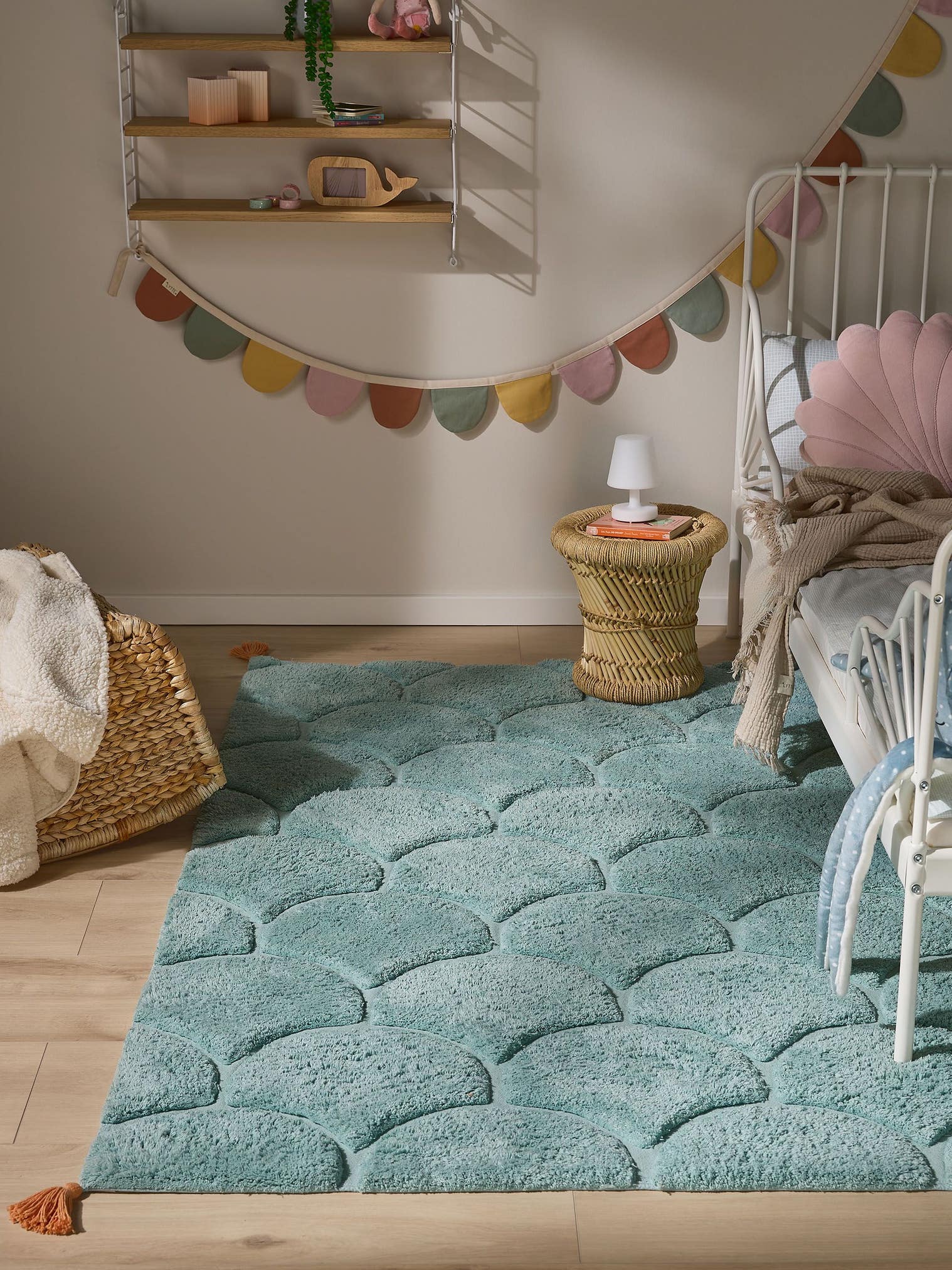 Teppich aus 100% Baumwolle (recycelt) in Blau mit 11 bis 20 mm hohem Flor von Lytte