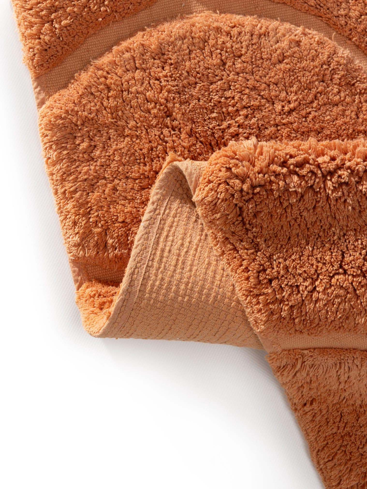Teppich aus 100% Baumwolle (recycelt) in Orange mit 11 bis 20 mm hohem Flor von Lytte