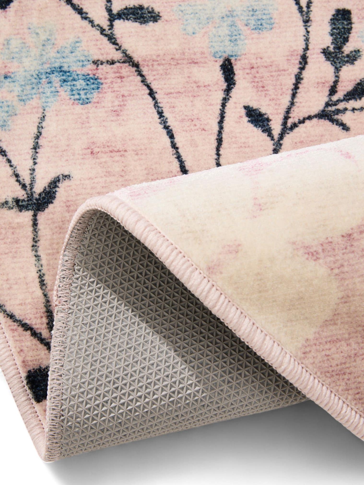 Teppich aus 100% Polyester in Multicolor mit bis 5 mm hohem Flor von benuta Nest