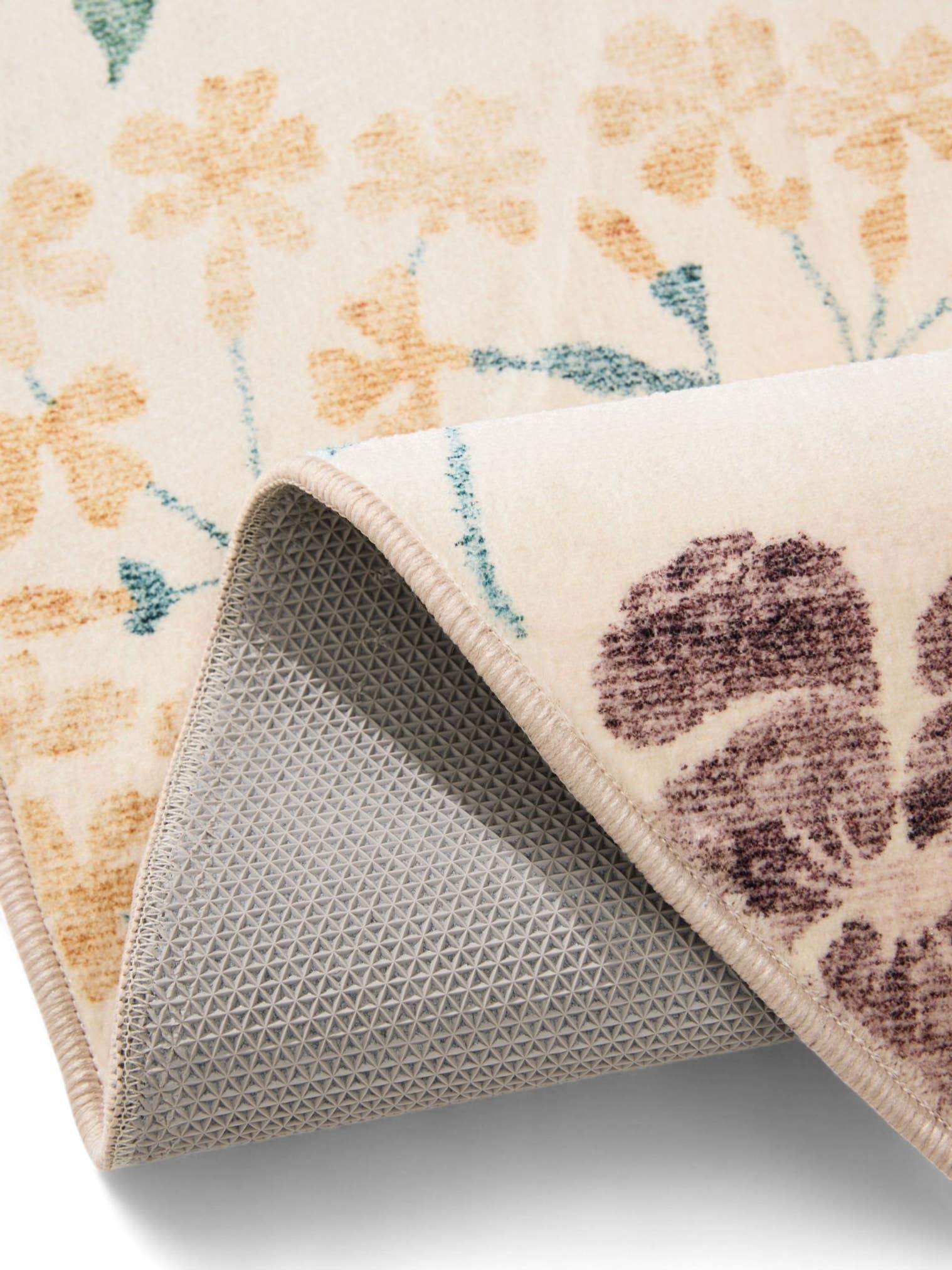 Teppich aus 100% Polyester in Multicolor mit bis 5 mm hohem Flor von benuta Nest