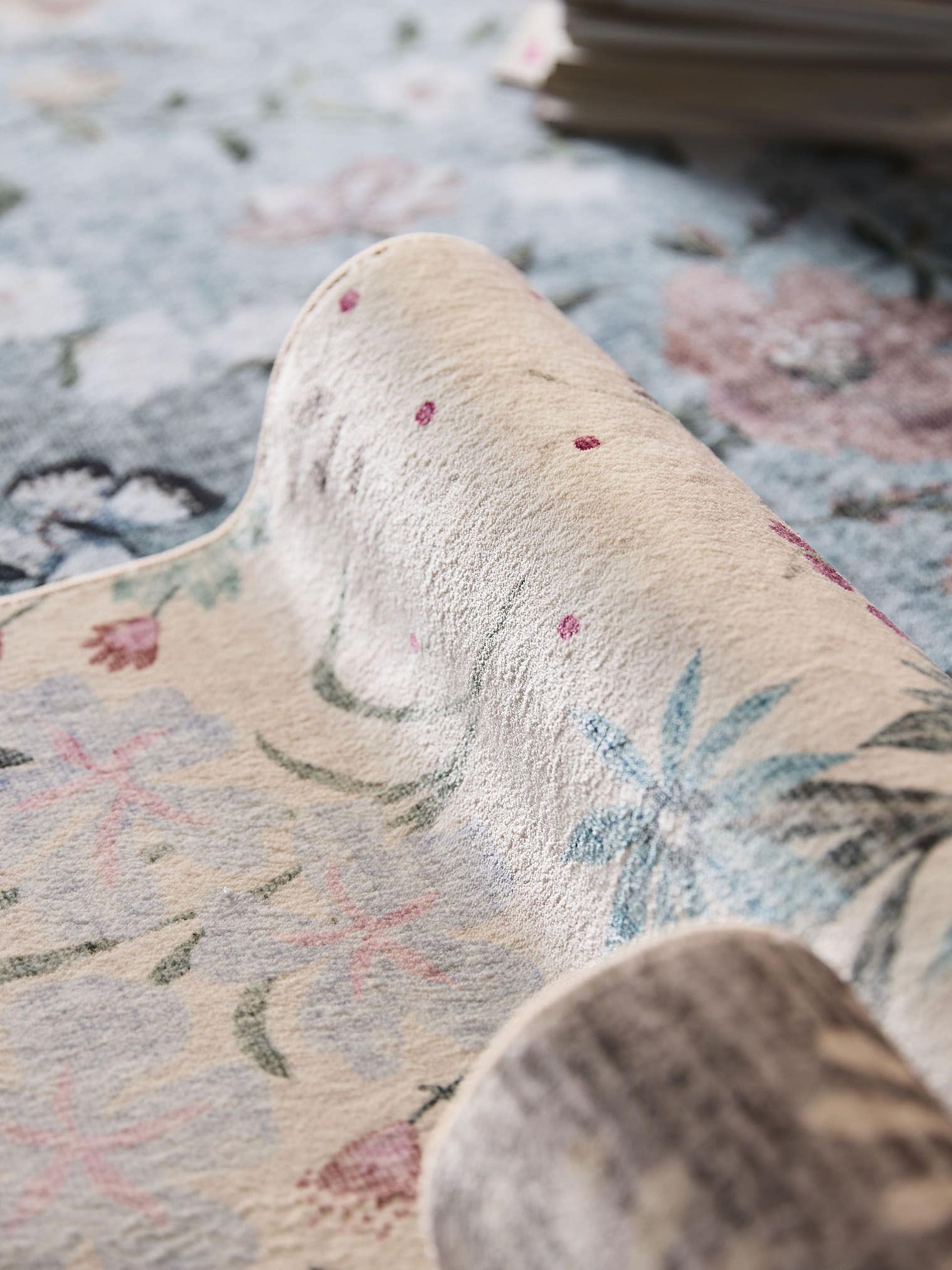 Teppich aus 100% Polyester in Multicolor mit 11 bis 20 mm hohem Flor von benuta Nest