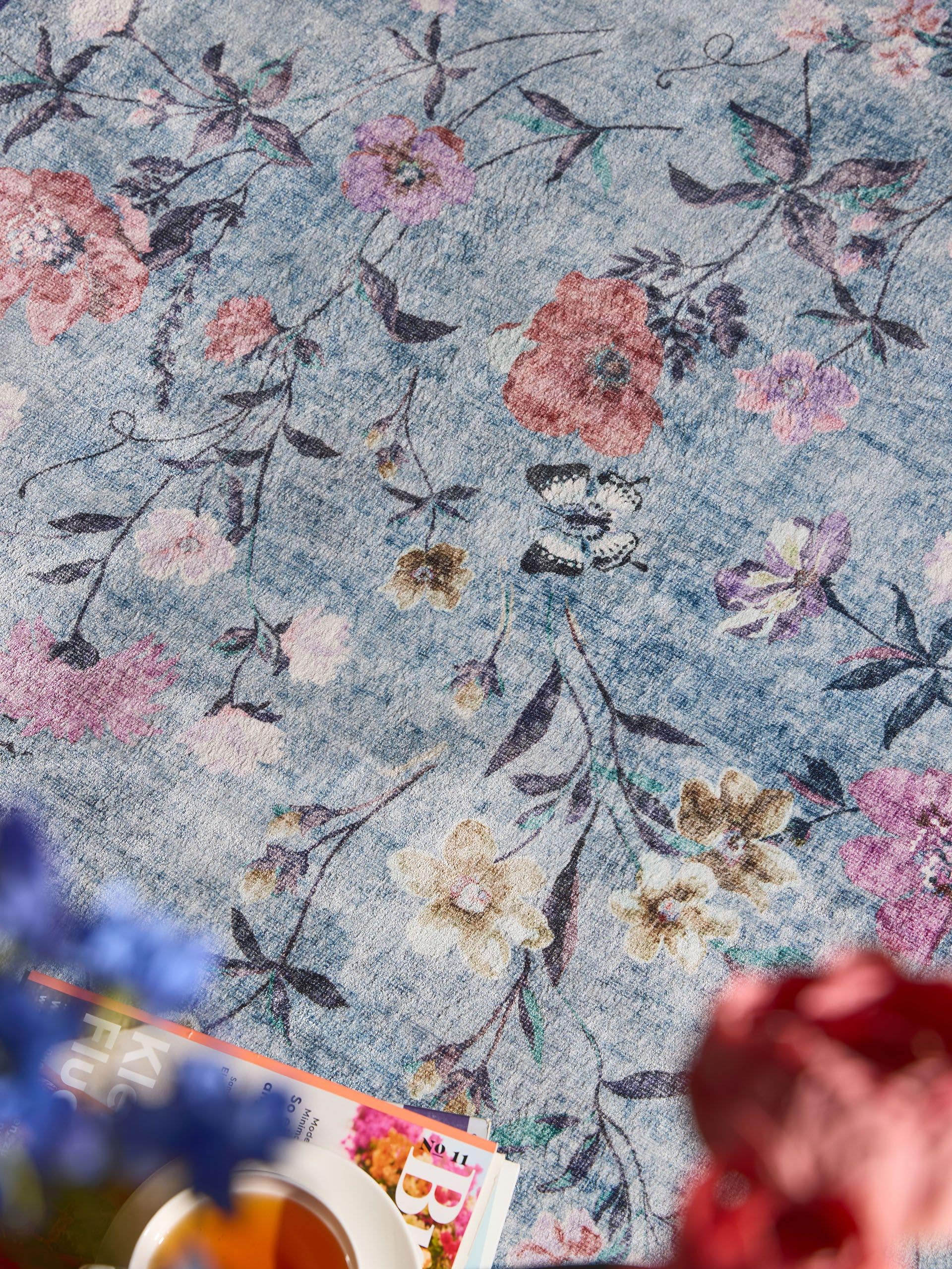 Rug made of 100% Polyester in Multicoloured with a 1- 5 mm high pile by benuta Nest