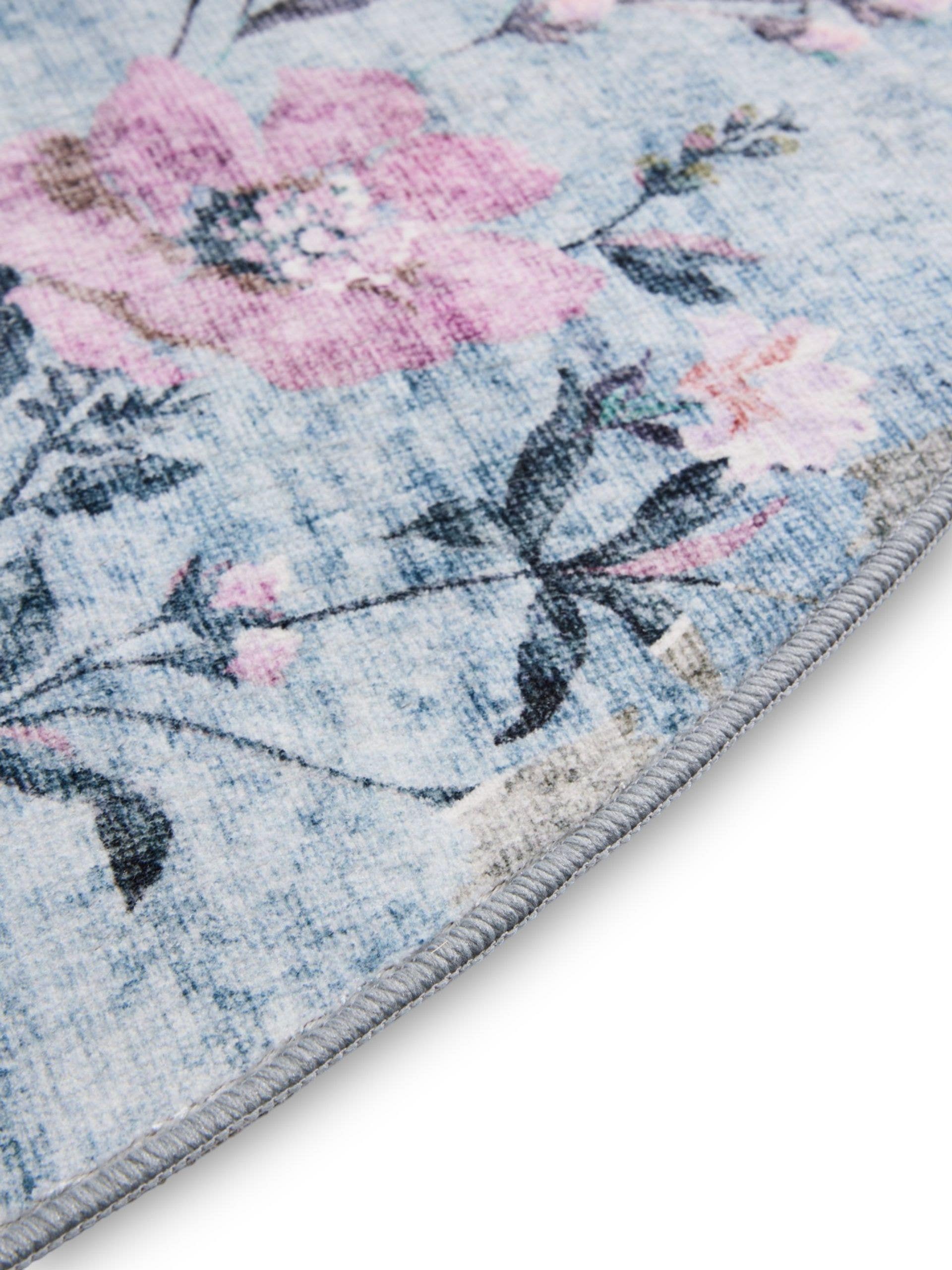 Rug made of 100% Polyester in Multicoloured with a 1- 5 mm high pile by benuta Nest