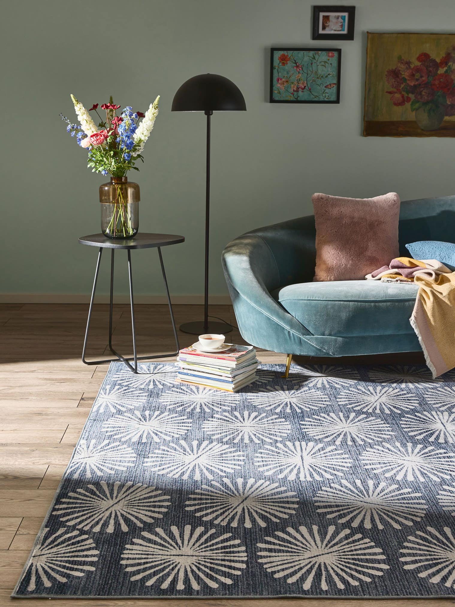 Teppich aus 100% Polyester in Blau mit bis 5 mm hohem Flor von benuta Nest