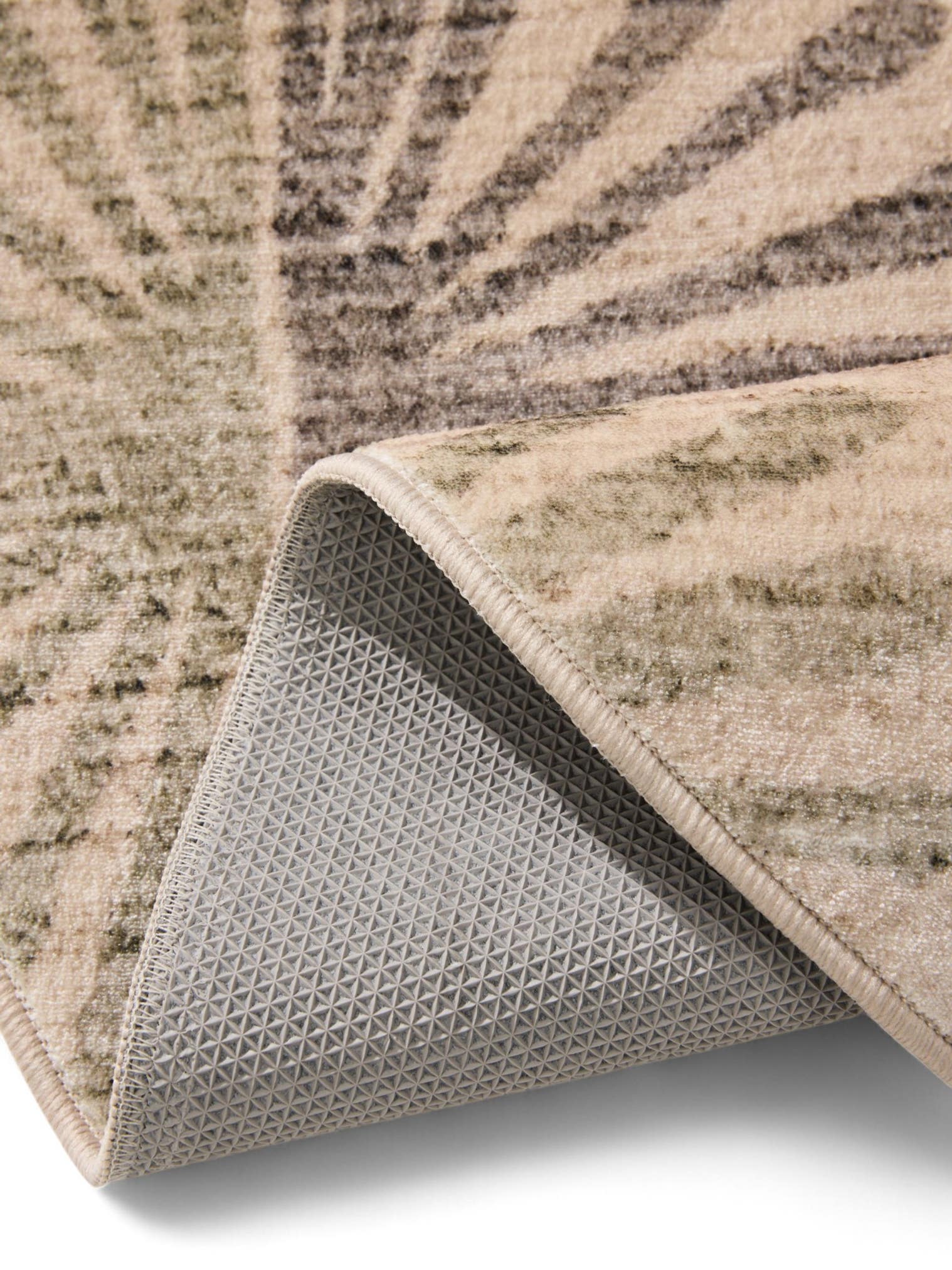 Tæppe af 100% Polyester i Beige med 1- 5 mm høj luv fra benuta Nest