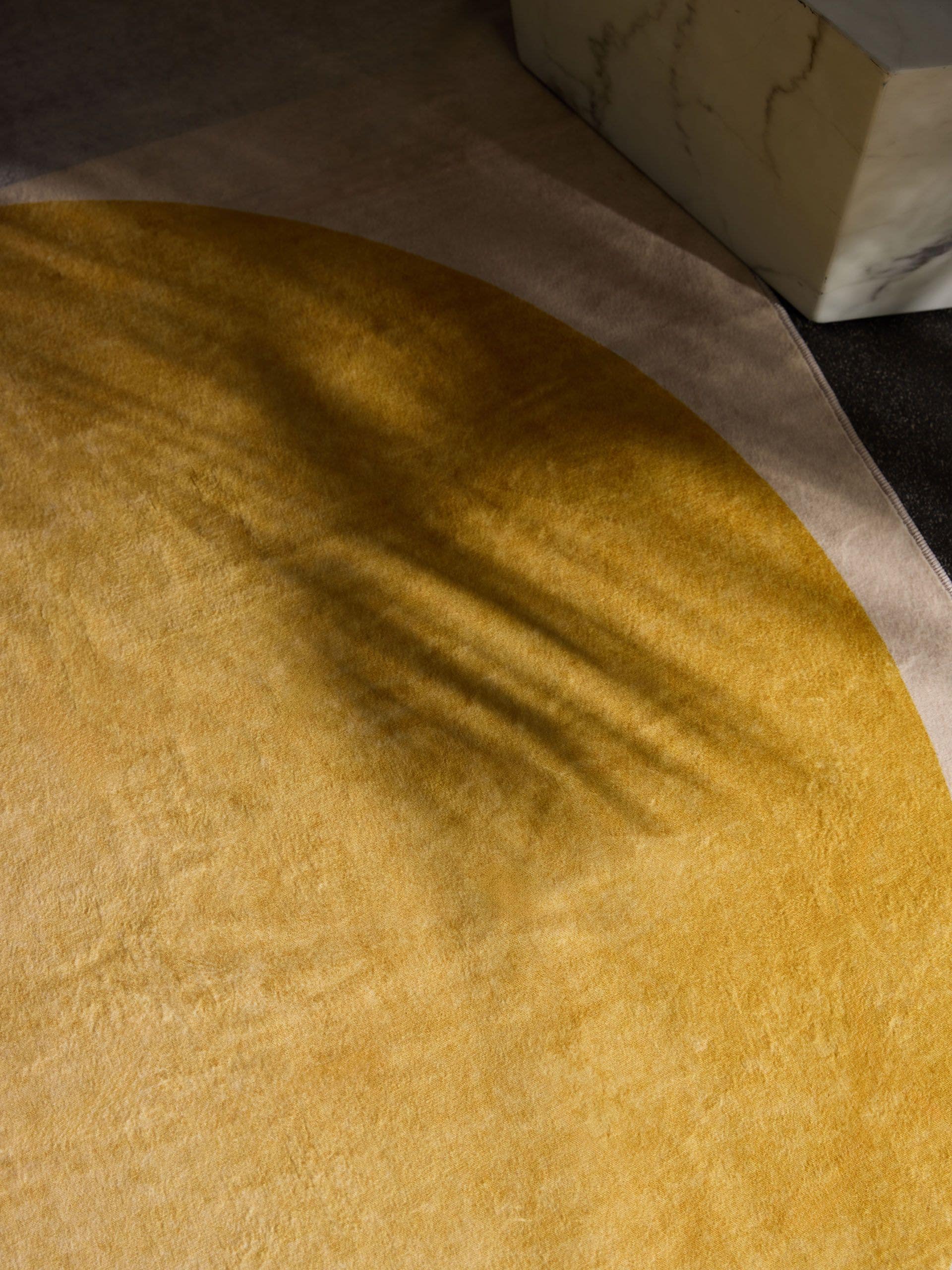 Rug made of 100% Polyester in Blue with a 1- 5 mm high pile by benuta Pop