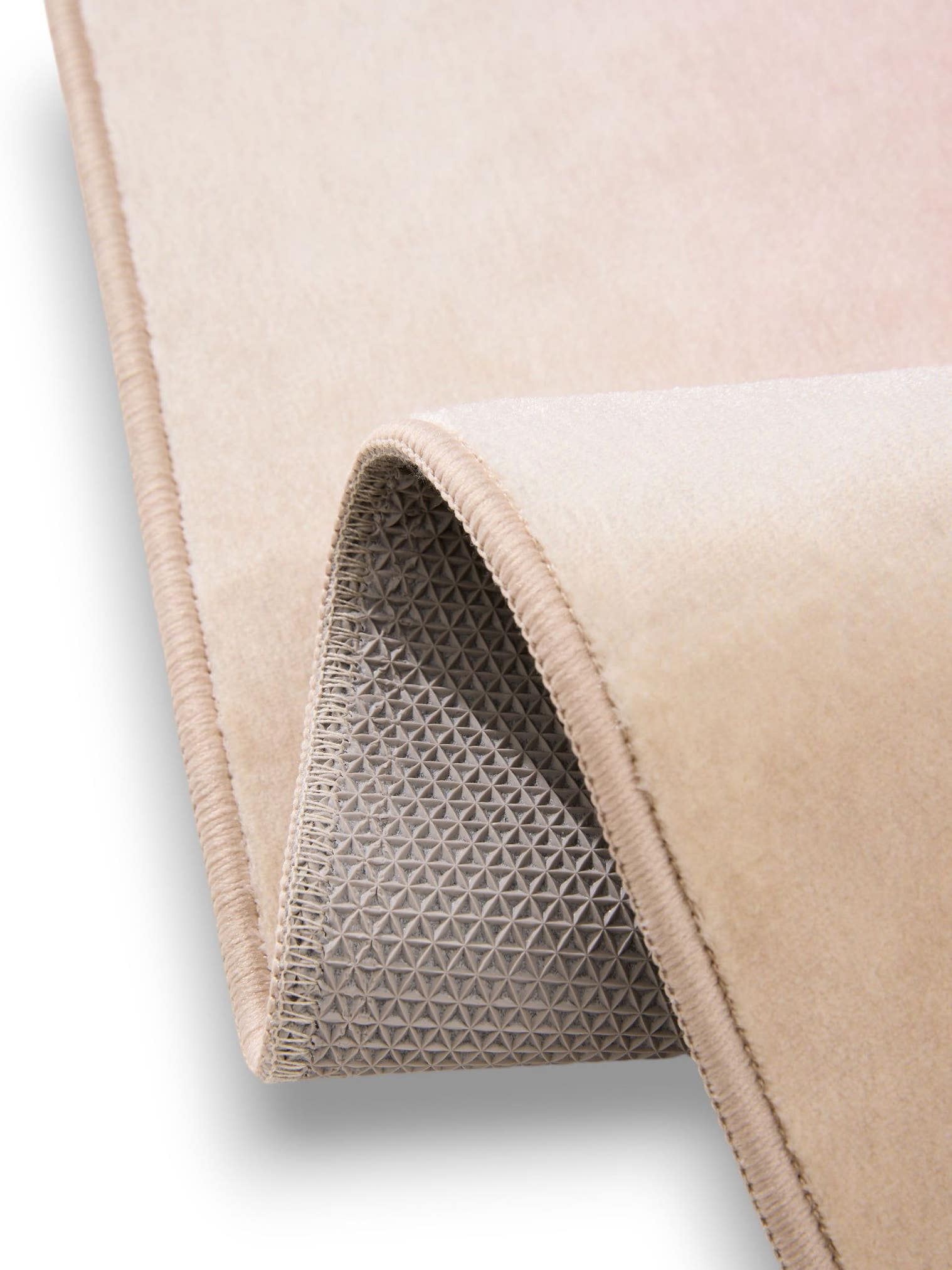 Tapijt van 100% Polyester in Blauw met een 1- 5 mm hoge pool van benuta Pop