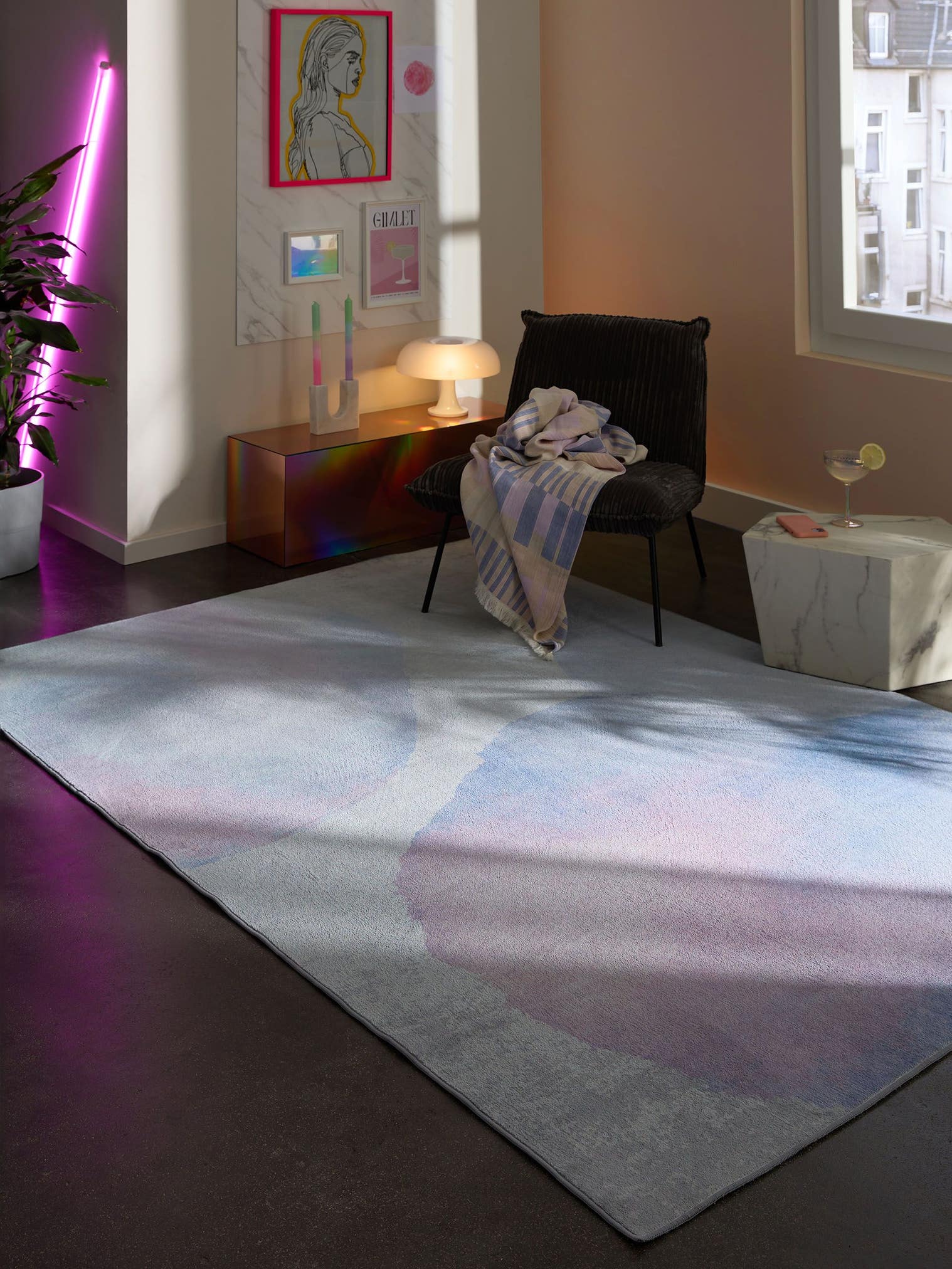 Teppich aus 100% Polyester in Grau mit bis 5 mm hohem Flor von benuta Pop