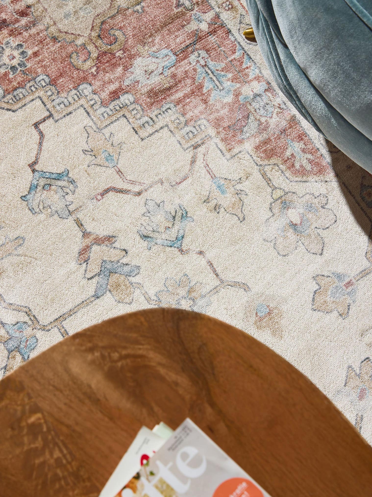 Rug made of 100% Polyester in Multicoloured with a 1- 5 mm high pile by benuta Nest