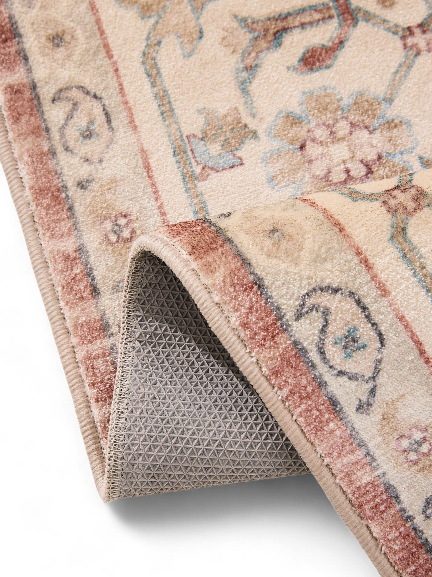 Rug made of 100% Polyester in Multicoloured with a 1- 5 mm high pile by benuta Nest