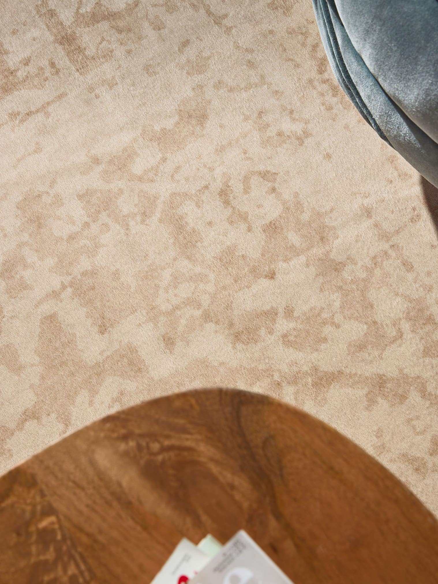 Rug made of 100% Polyester in Beige with a 1- 5 mm high pile by benuta Nest