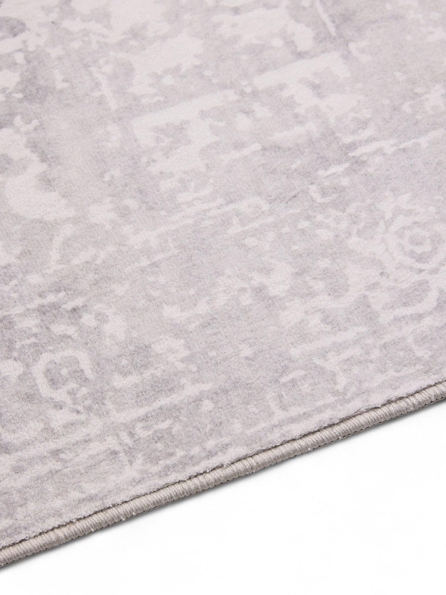 Koberec z 100% polyester v Grey s vlasem výšky do 5 mm od benuta Nest