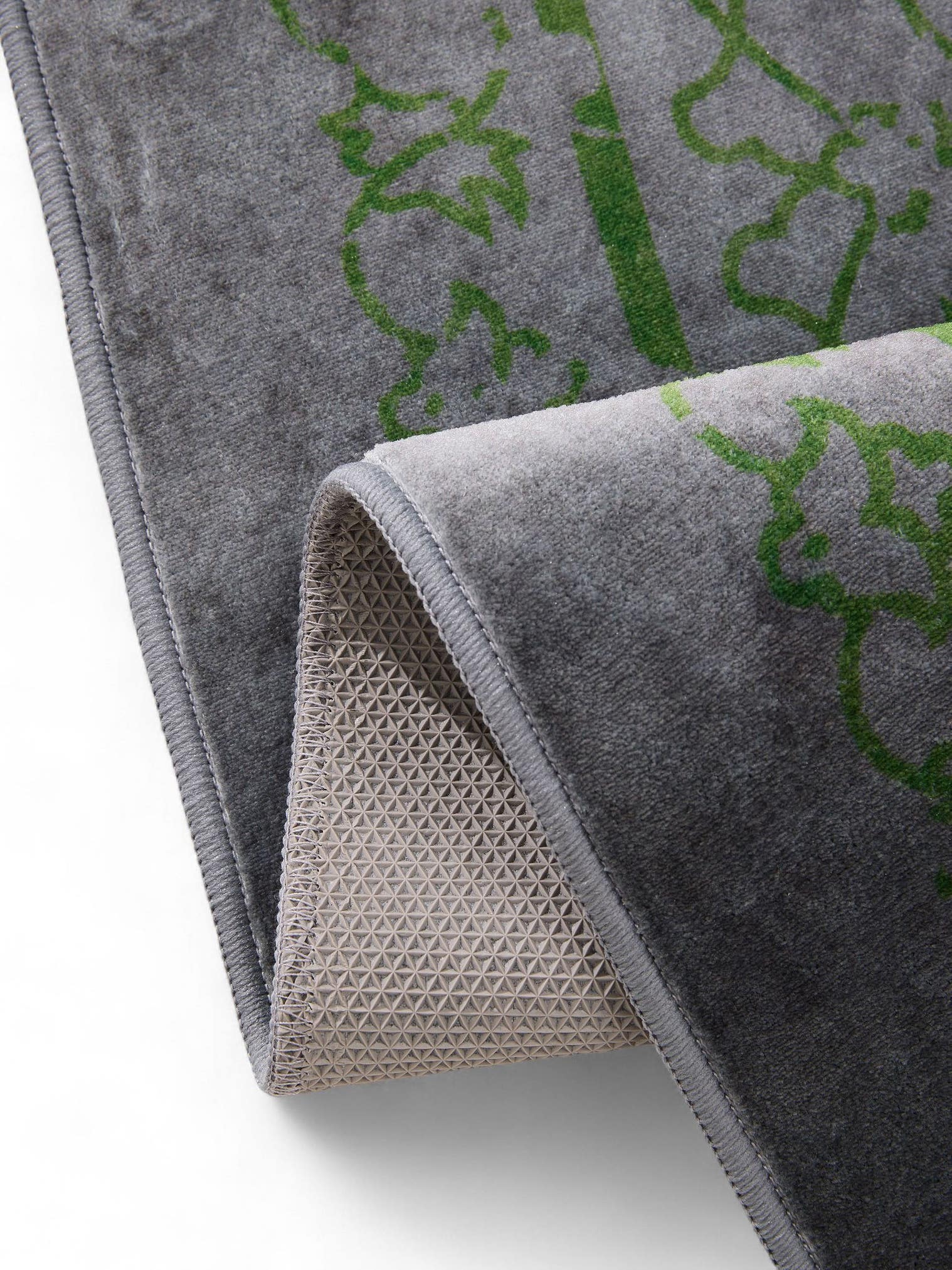Rug made of 100% Polyester in Grey with a 1- 5 mm high pile by benuta Nest