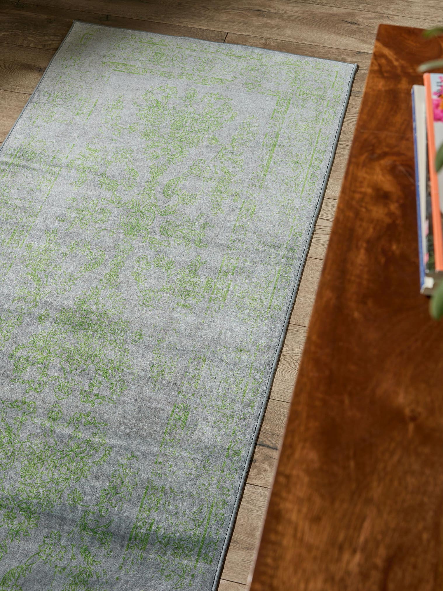Tapis en 100% Polyester en Gris avec une pile de 1- 5 mm de hauteur de benuta Nest