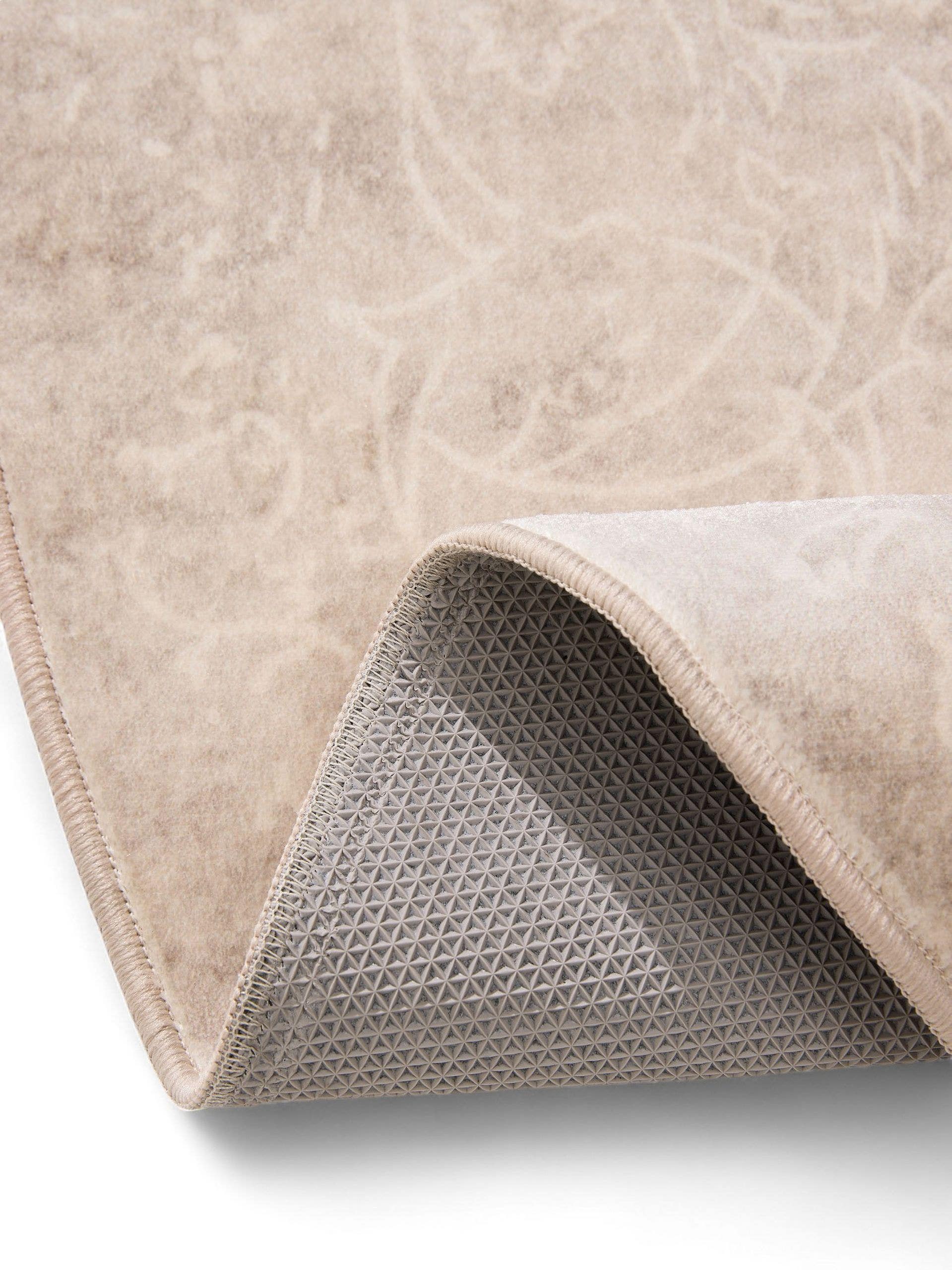 Tapijt van 100% Polyester in Beige met een 1- 5 mm hoge pool van benuta Nest