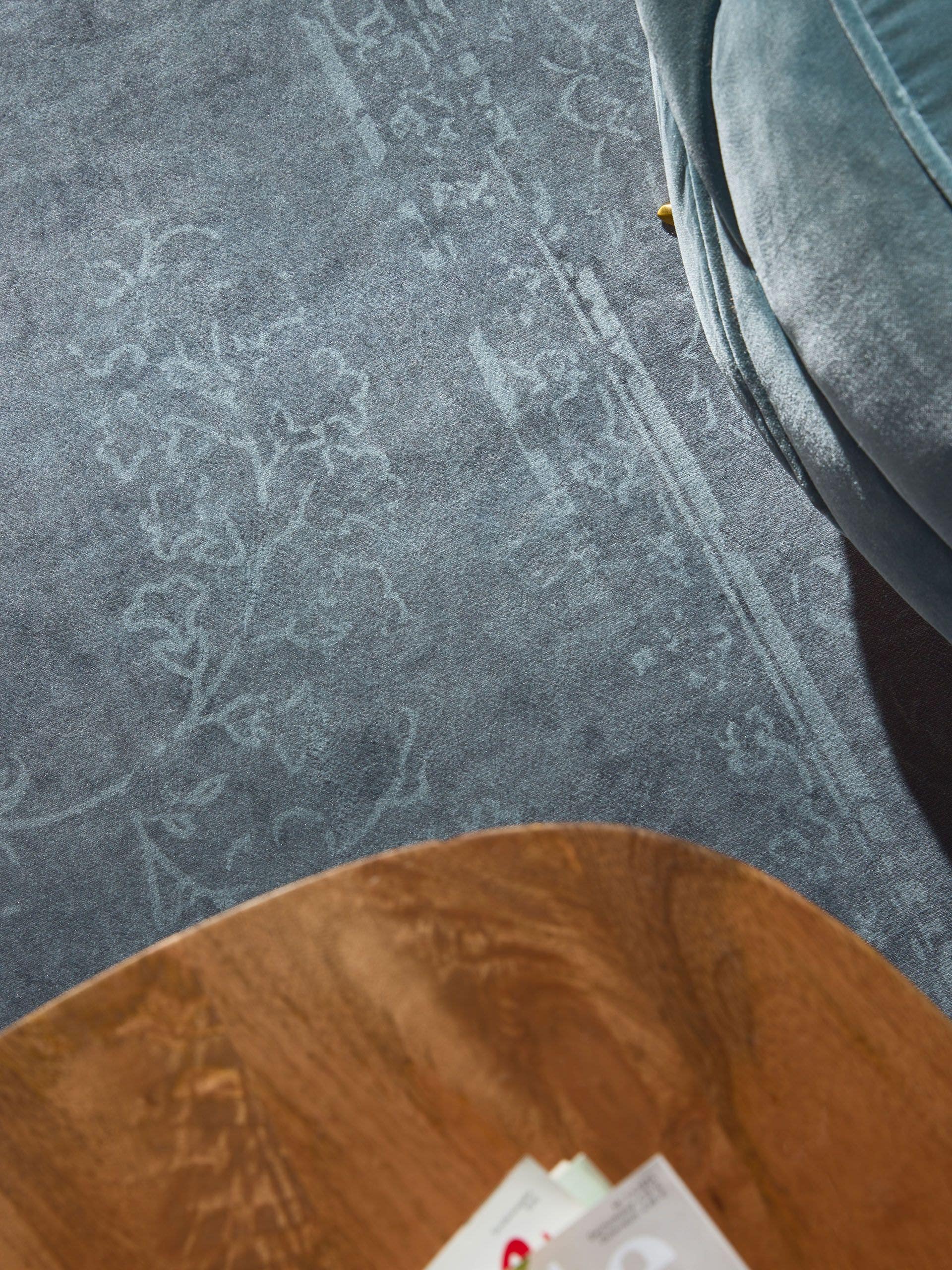 Rug made of 100% Polyester in Beige with a 1- 5 mm high pile by benuta Nest
