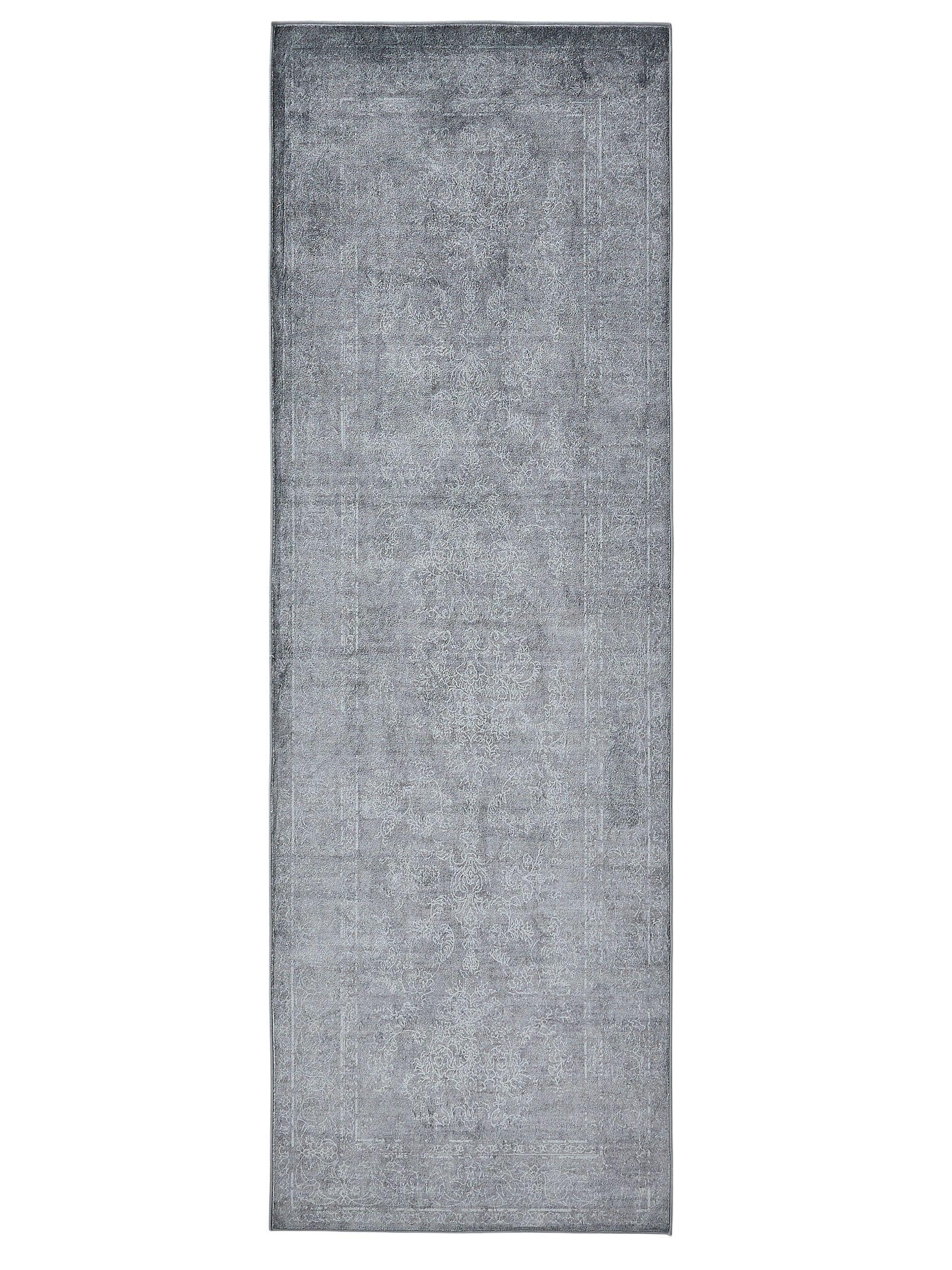 Rug made of 100% Polyester in Beige with a 1- 5 mm high pile by benuta Nest