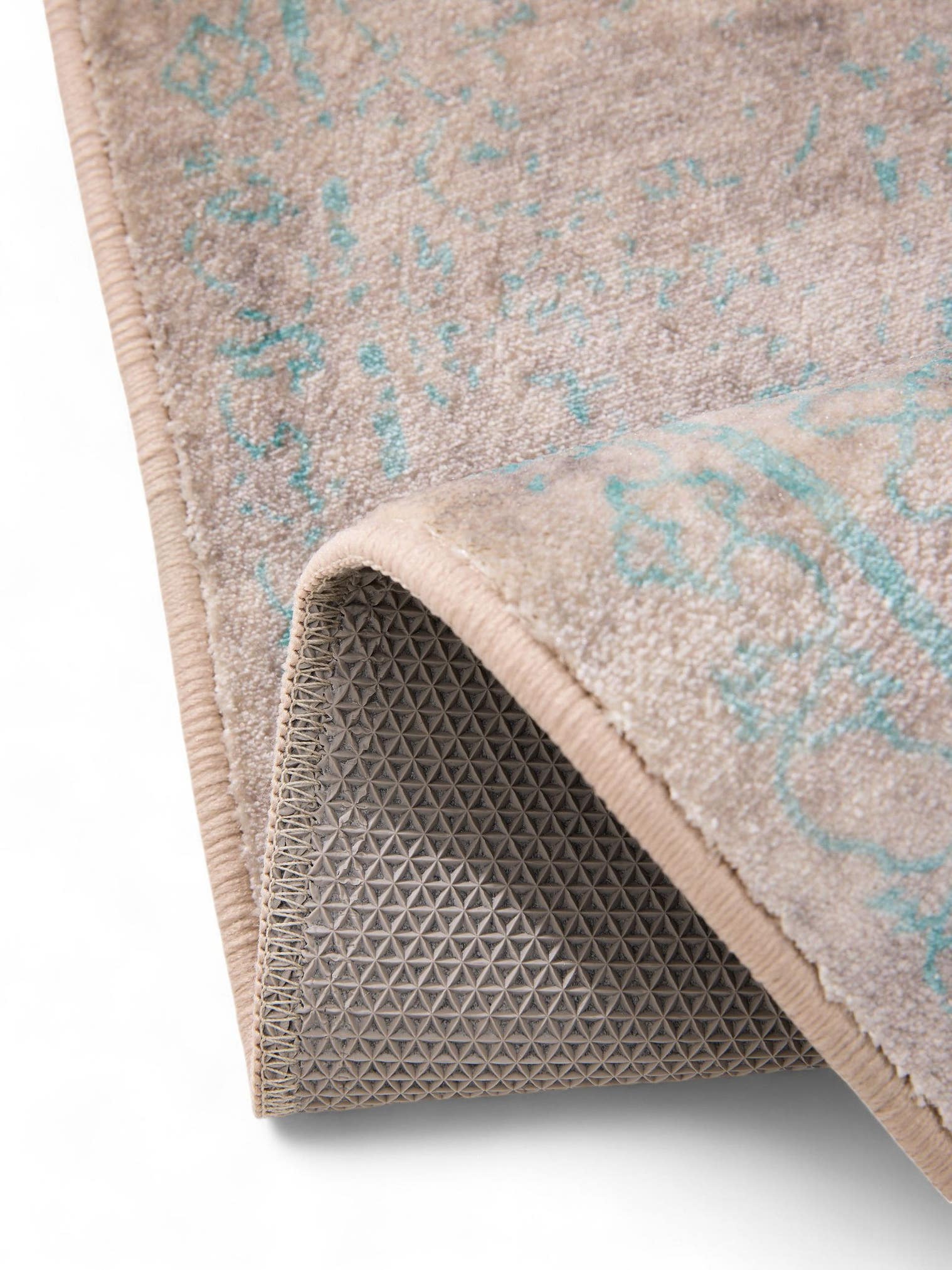 Tappeto di 100% Poliestere in Grigio con pelo alto 1- 5 mm da benuta Nest