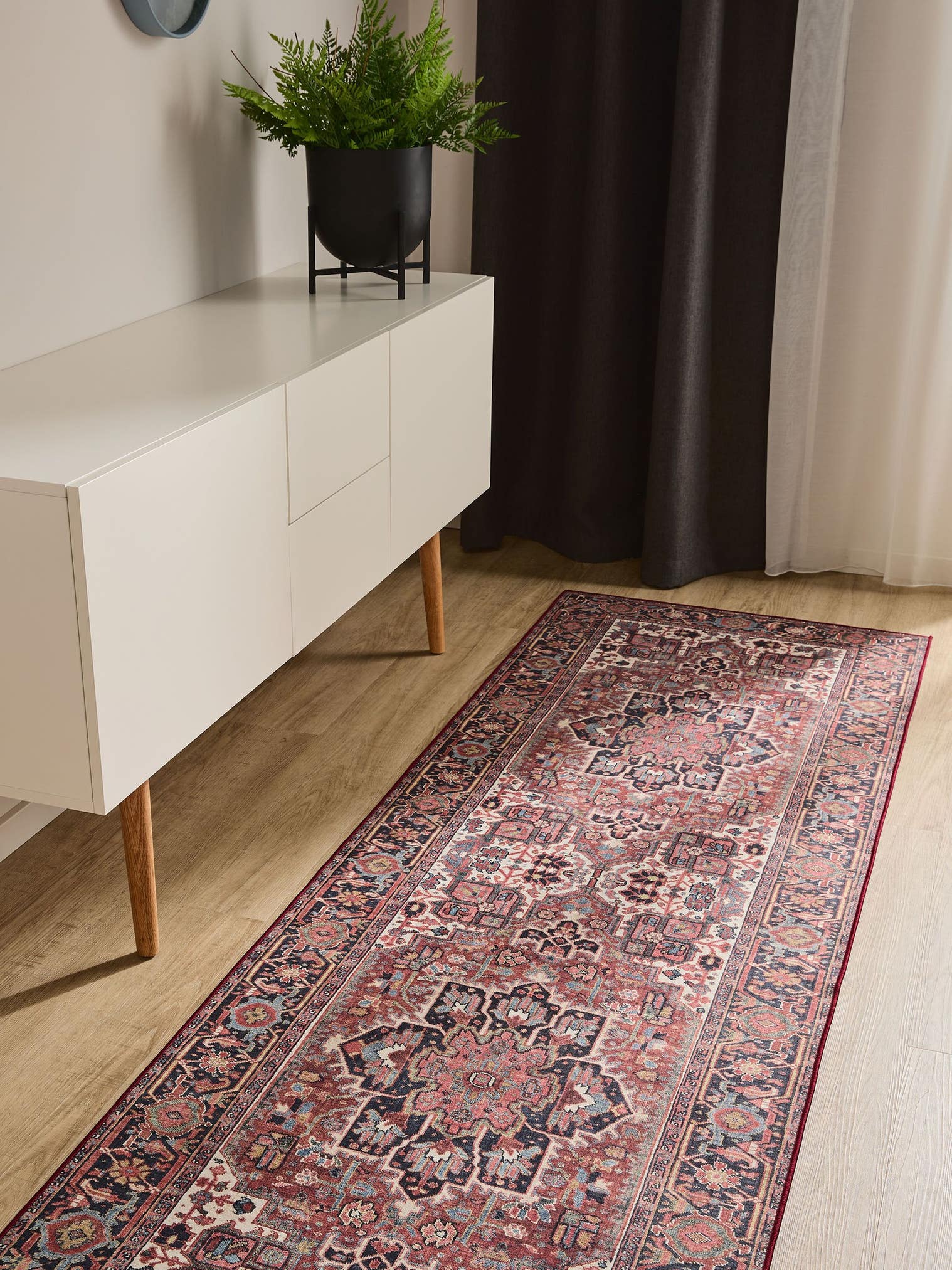 Rug made of 100% Polyester in Multicoloured with a 1- 5 mm high pile by benuta Basic
