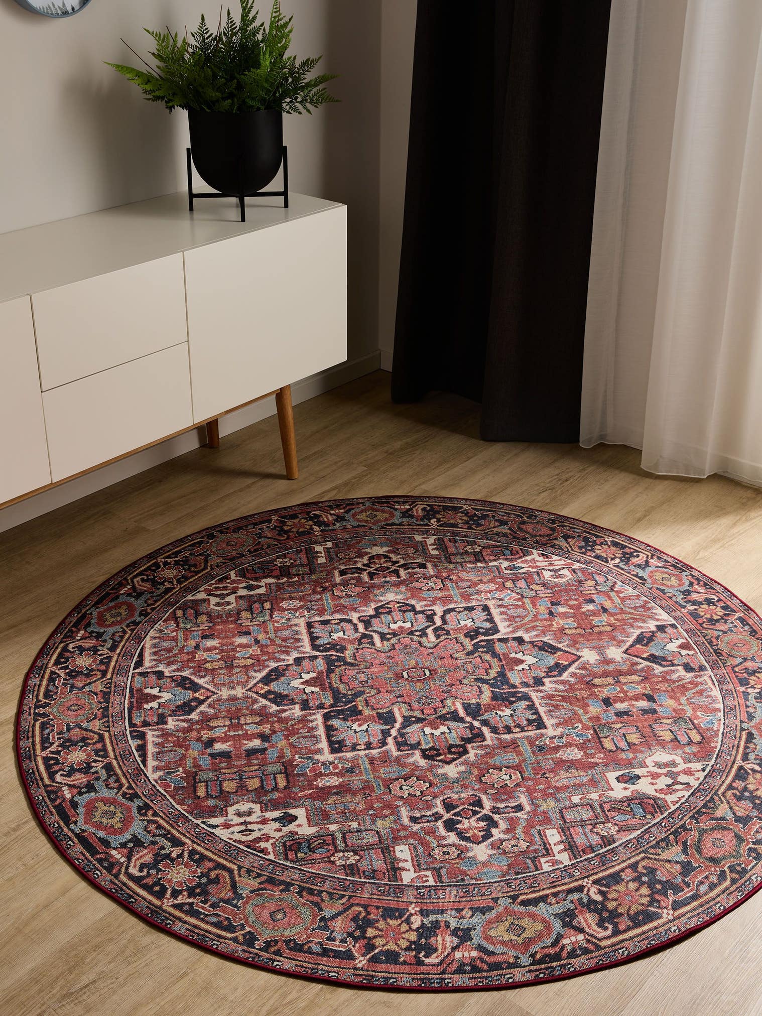 Rug made of 100% Polyester in Multicoloured with a 1- 5 mm high pile by benuta Basic