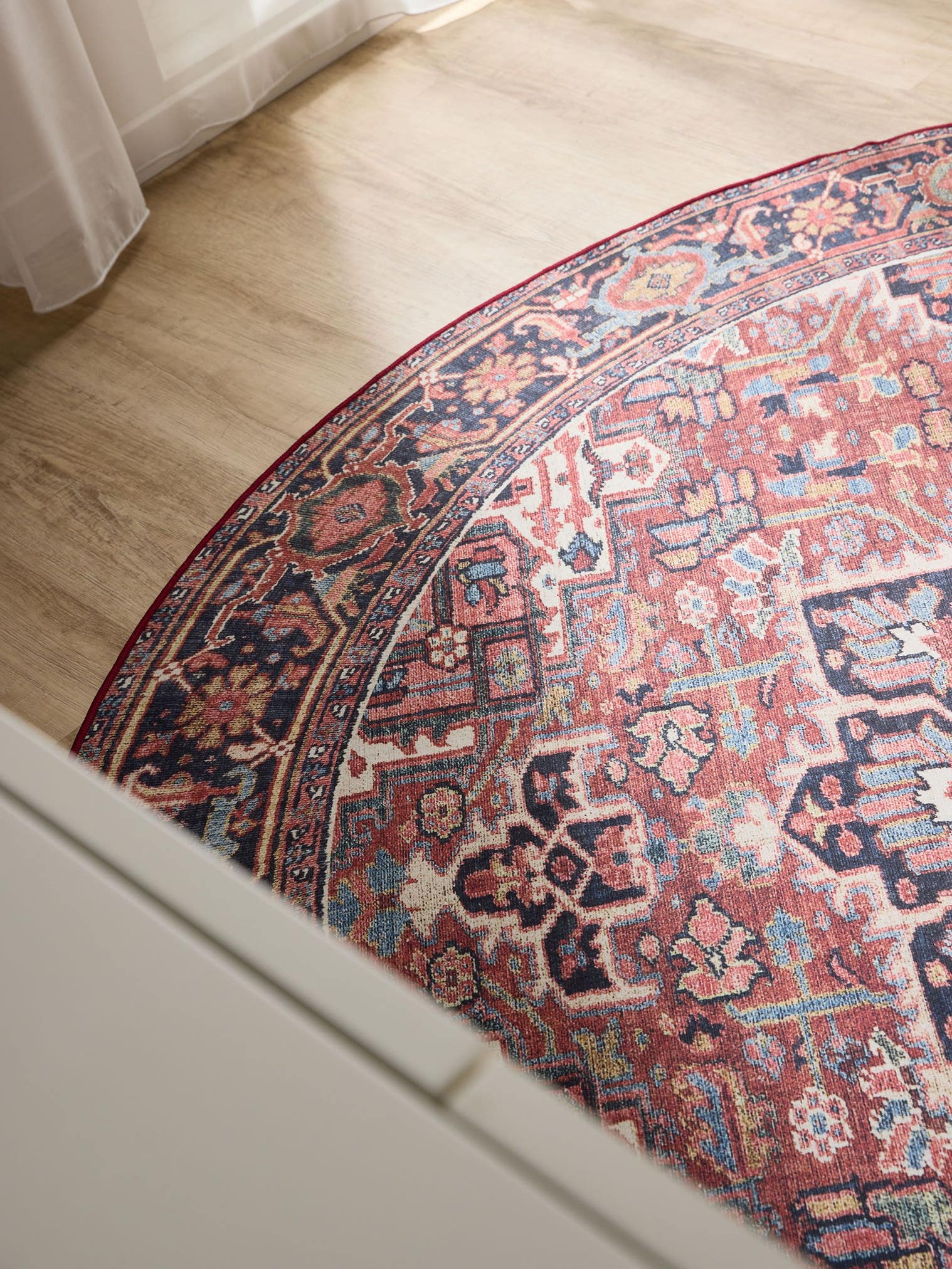 Rug made of 100% Polyester in Multicoloured with a 1- 5 mm high pile by benuta Basic
