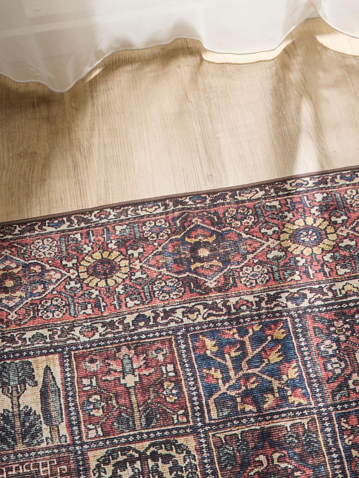 Tapis en 100% Polyester en Multicouleur avec une pile de 1- 5 mm de hauteur de benuta Basic