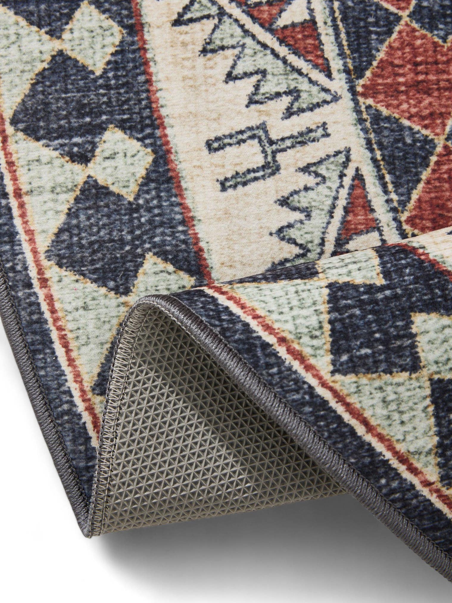 Rug made of 100% Polyester in Multicoloured with a 1- 5 mm high pile by benuta Basic