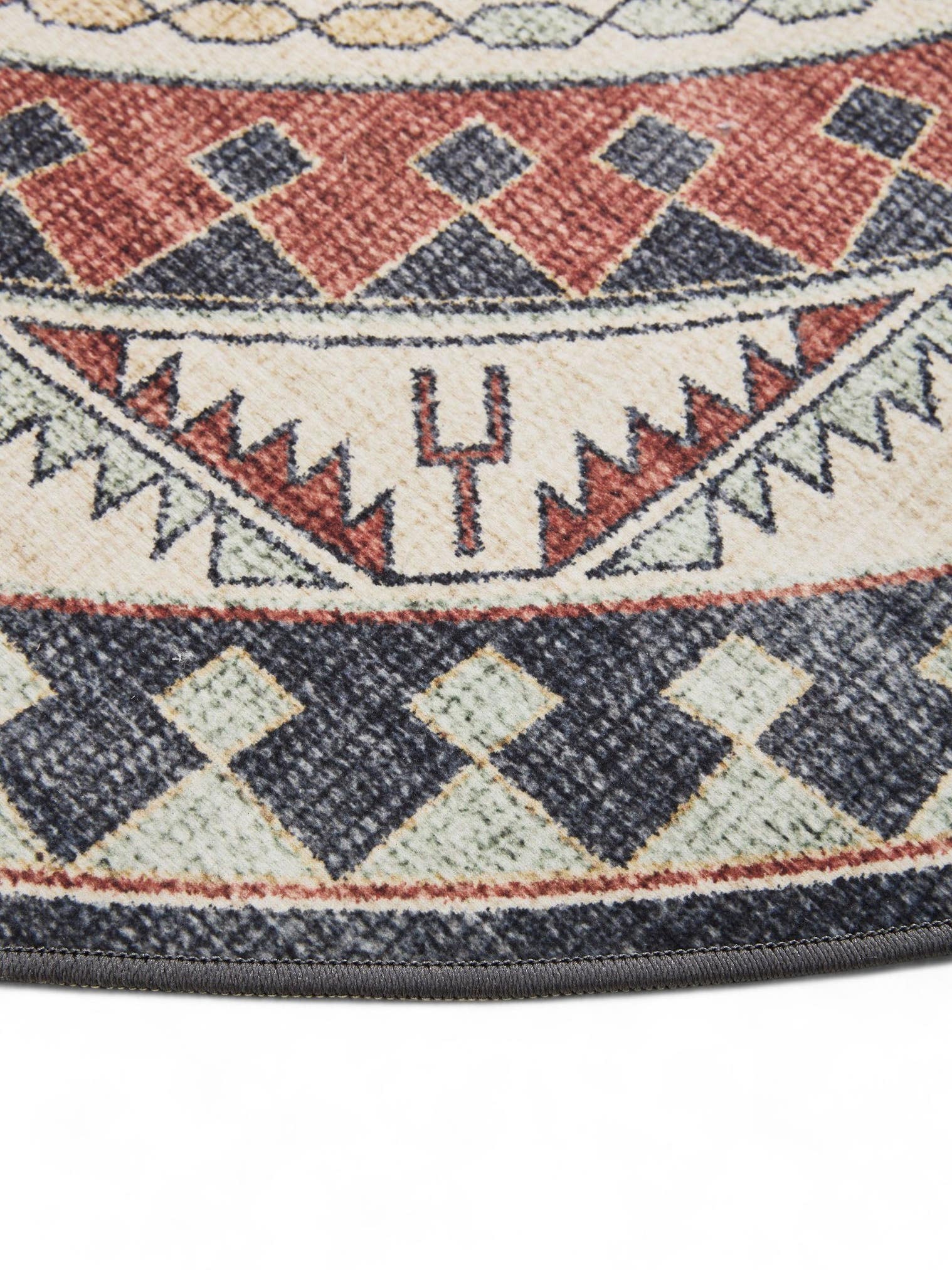 Rug made of 100% Polyester in Multicoloured with a 1- 5 mm high pile by benuta Basic
