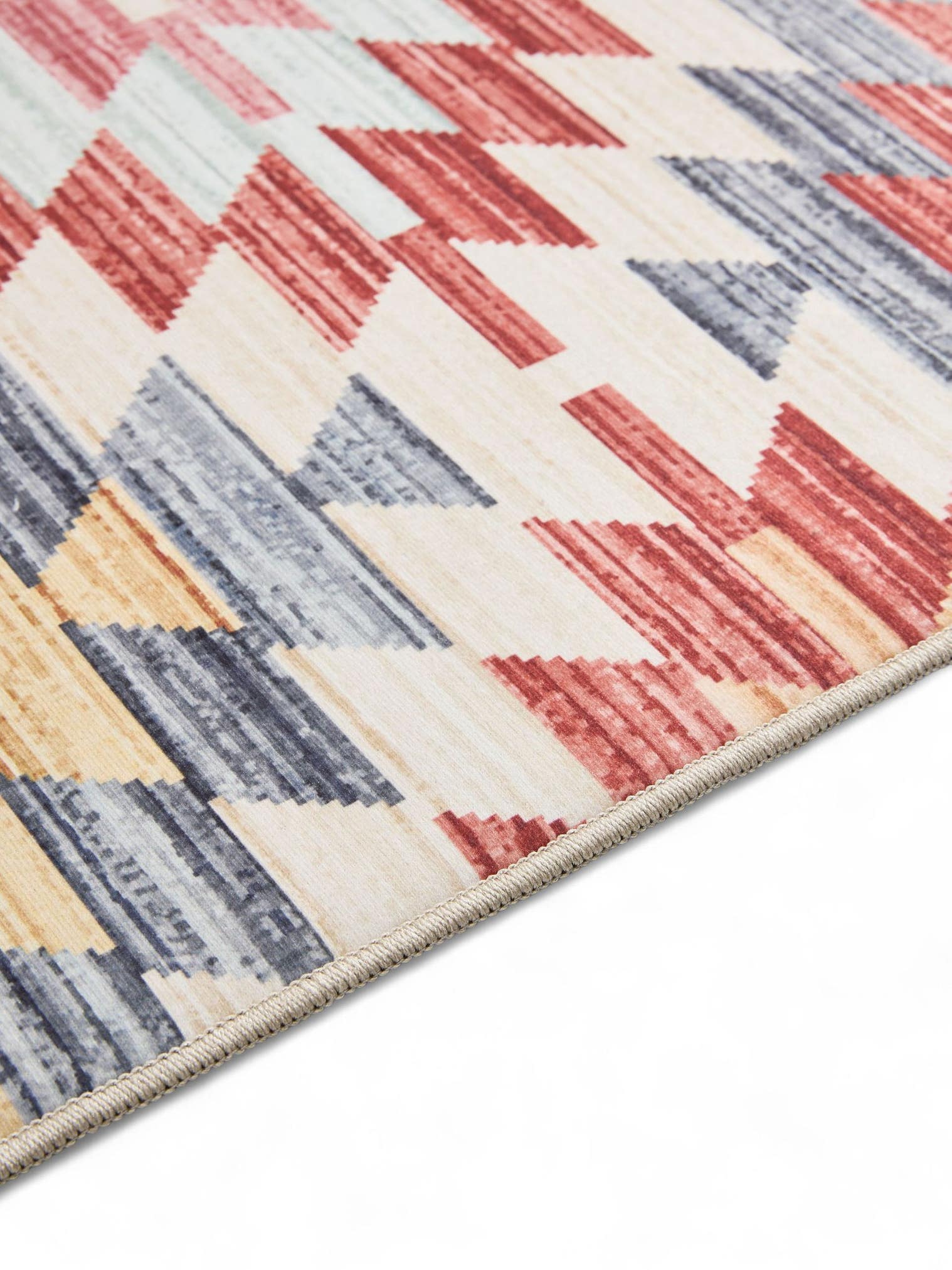 Rug made of 100% Polyester in Multicoloured with a 1- 5 mm high pile by benuta Basic