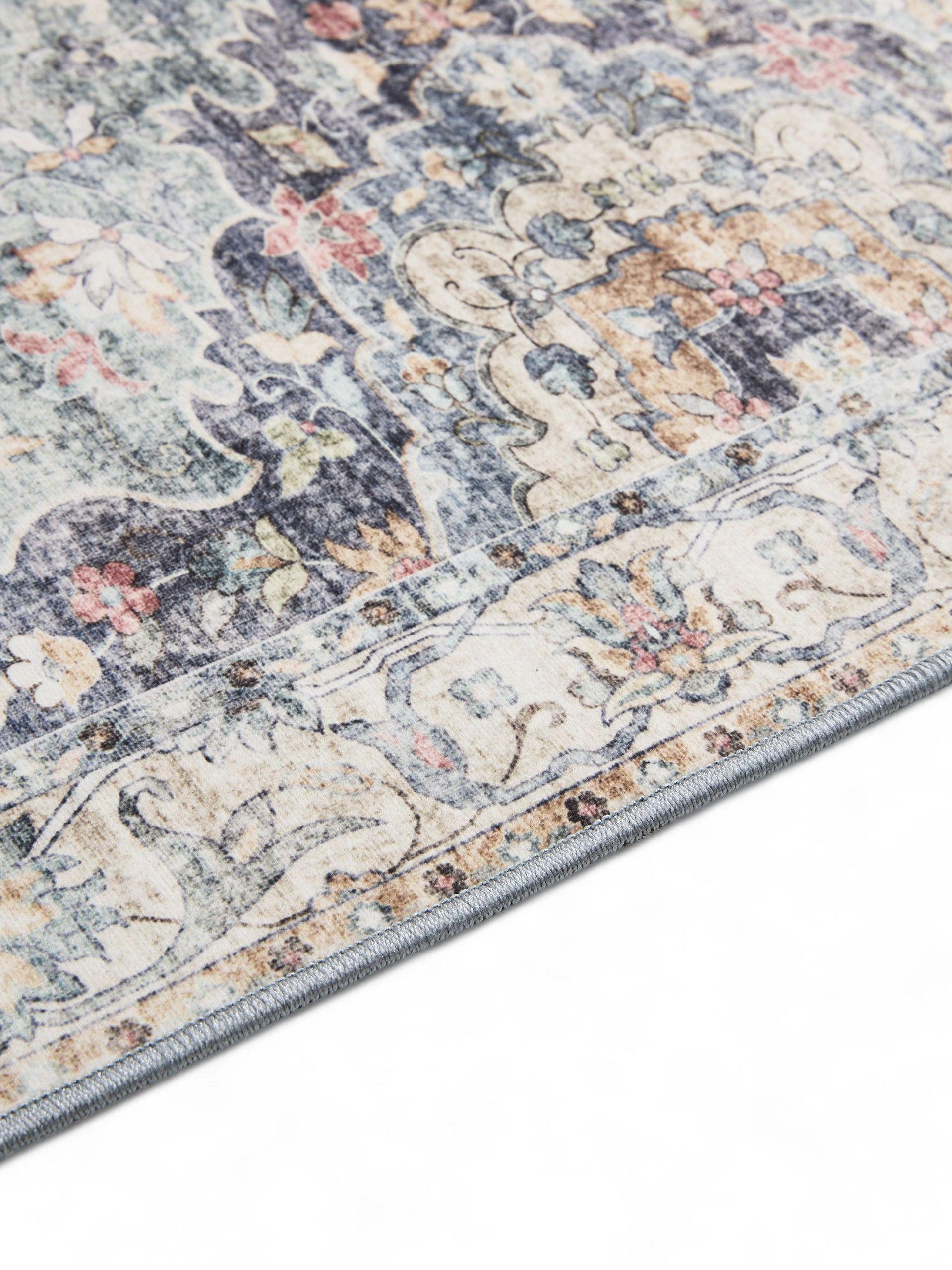 Rug made of 100% Polyester in Blue with a 1- 5 mm high pile by benuta Basic