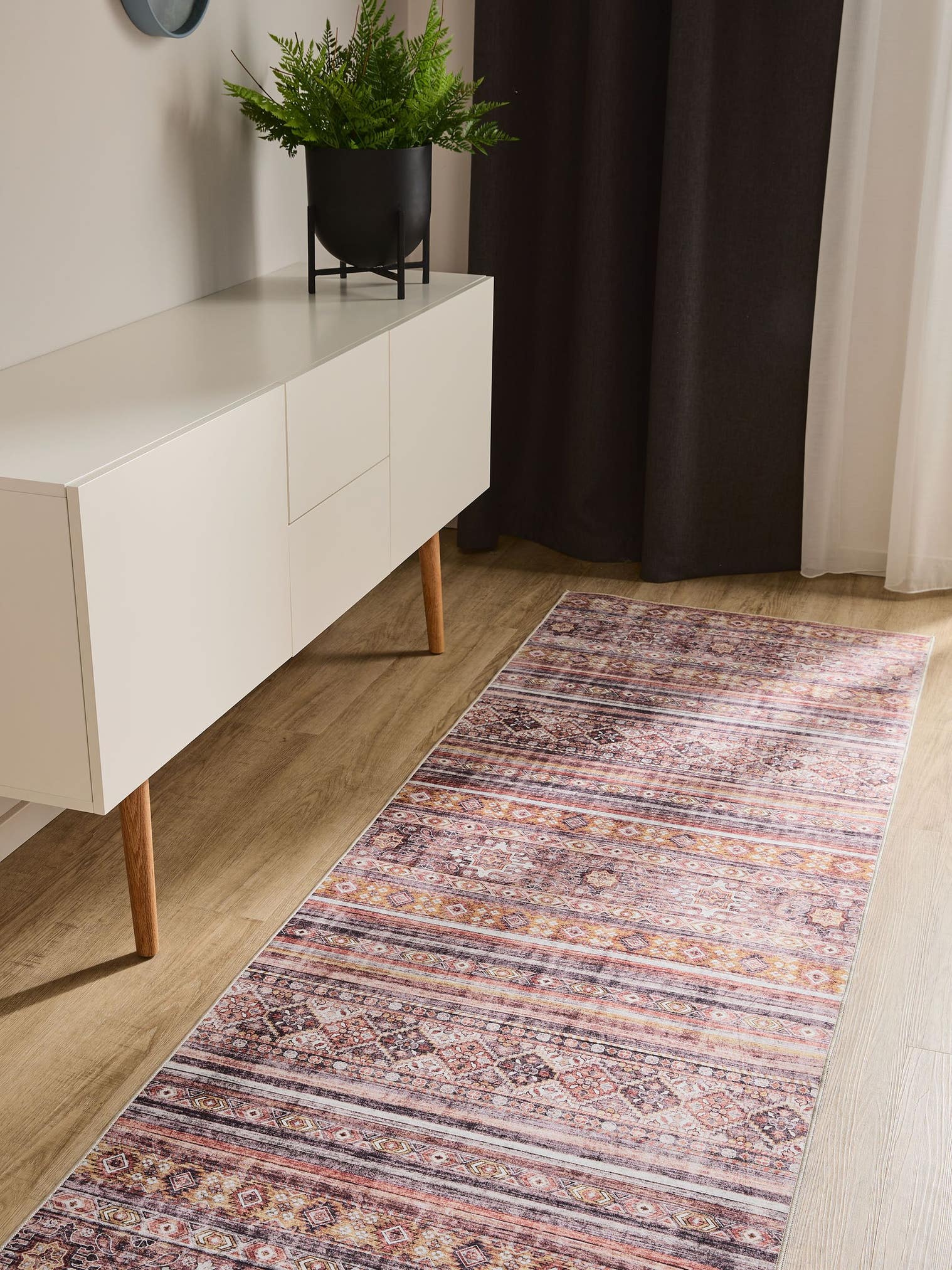 Tapis en 100% Polyester en Multicouleur avec une pile de 1- 5 mm de hauteur de benuta Basic