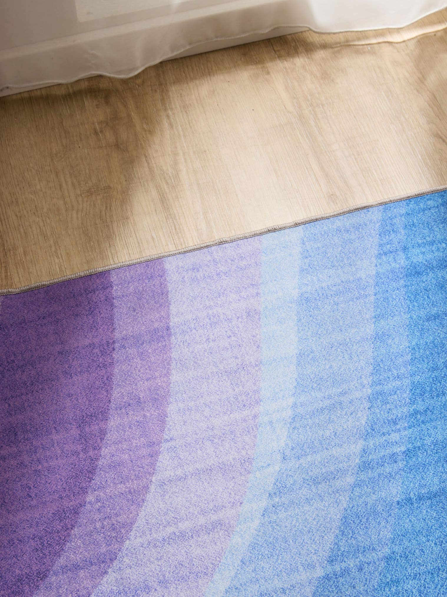 Koberec z 100% polyester v Vícebarevné s vlasem výšky do 5 mm od benuta Basic