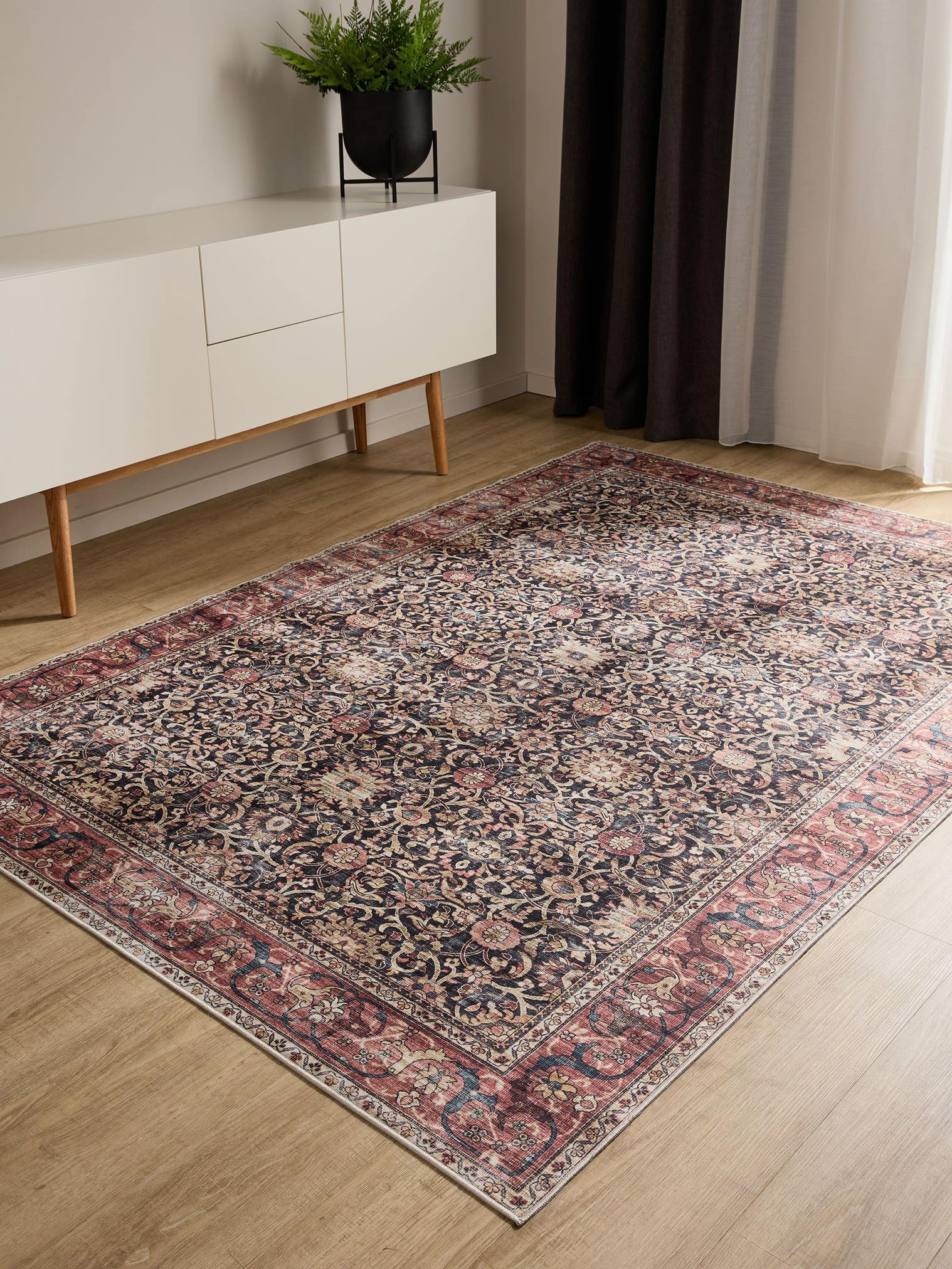 Rug made of 100% Polyester in Multicoloured with a 1- 5 mm high pile by benuta Basic