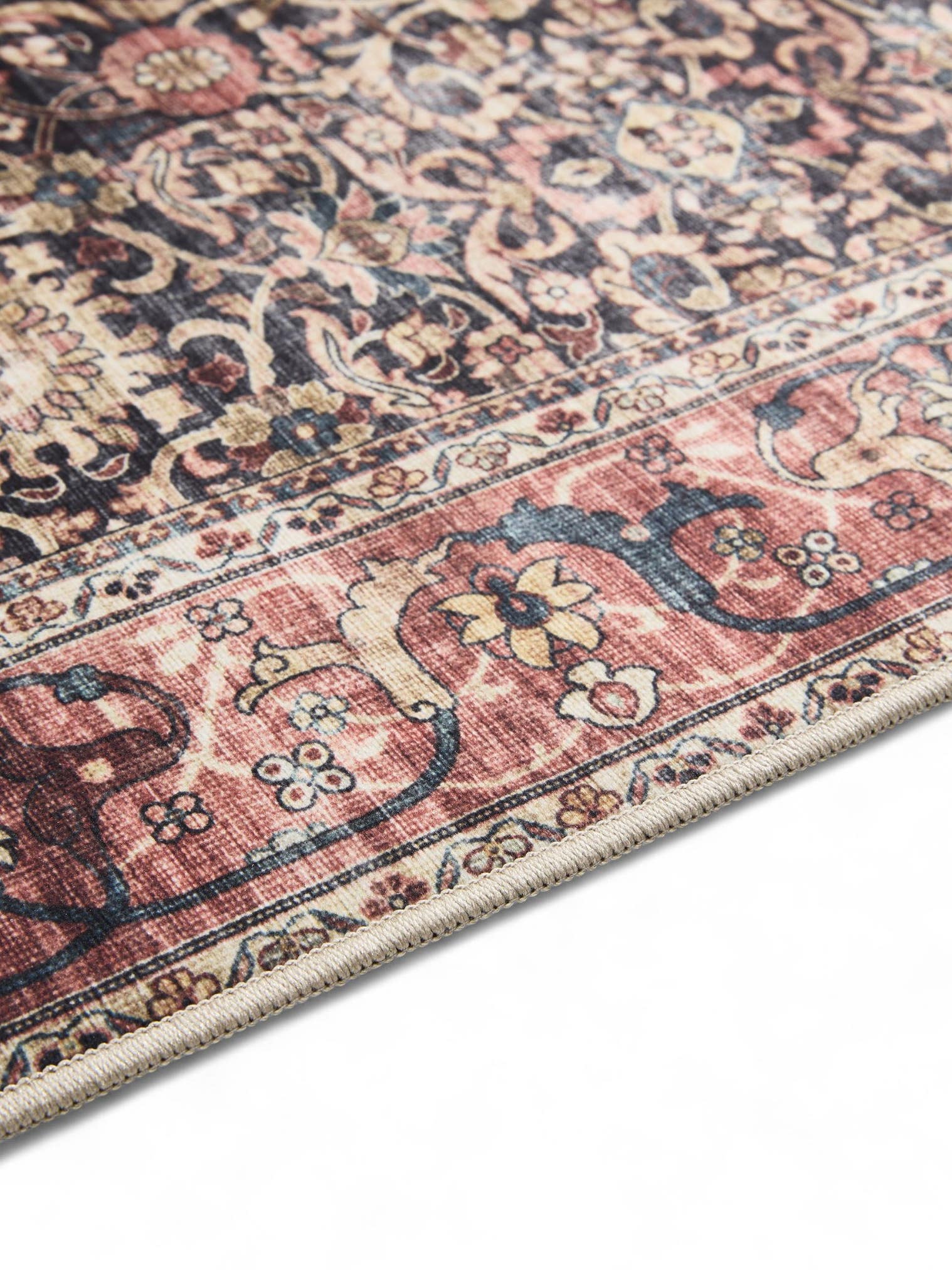 Rug made of 100% Polyester in Multicoloured with a 1- 5 mm high pile by benuta Basic