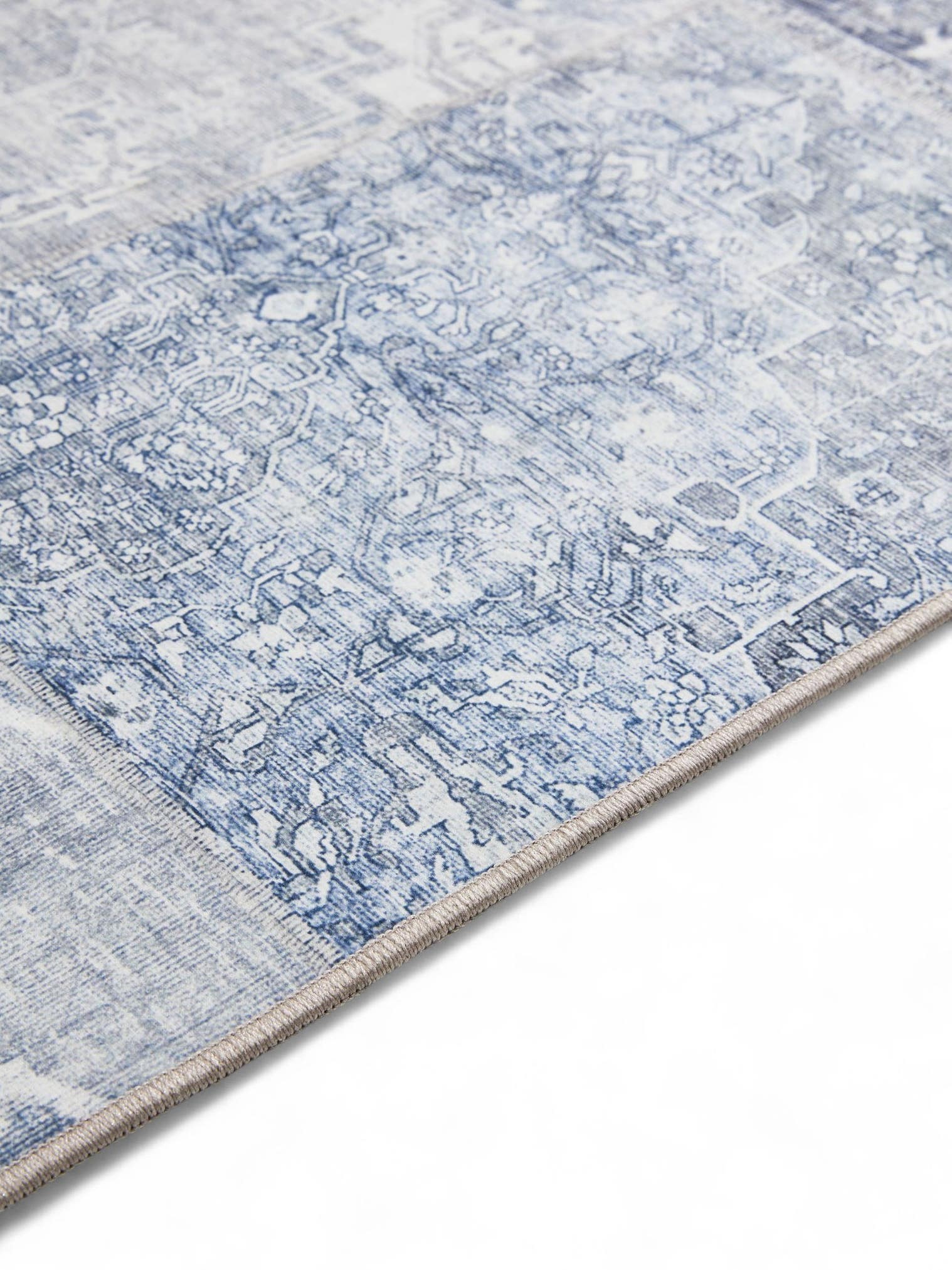 Tapis en 100% Polyester en Bleu avec une pile de 1- 5 mm de hauteur de benuta Basic