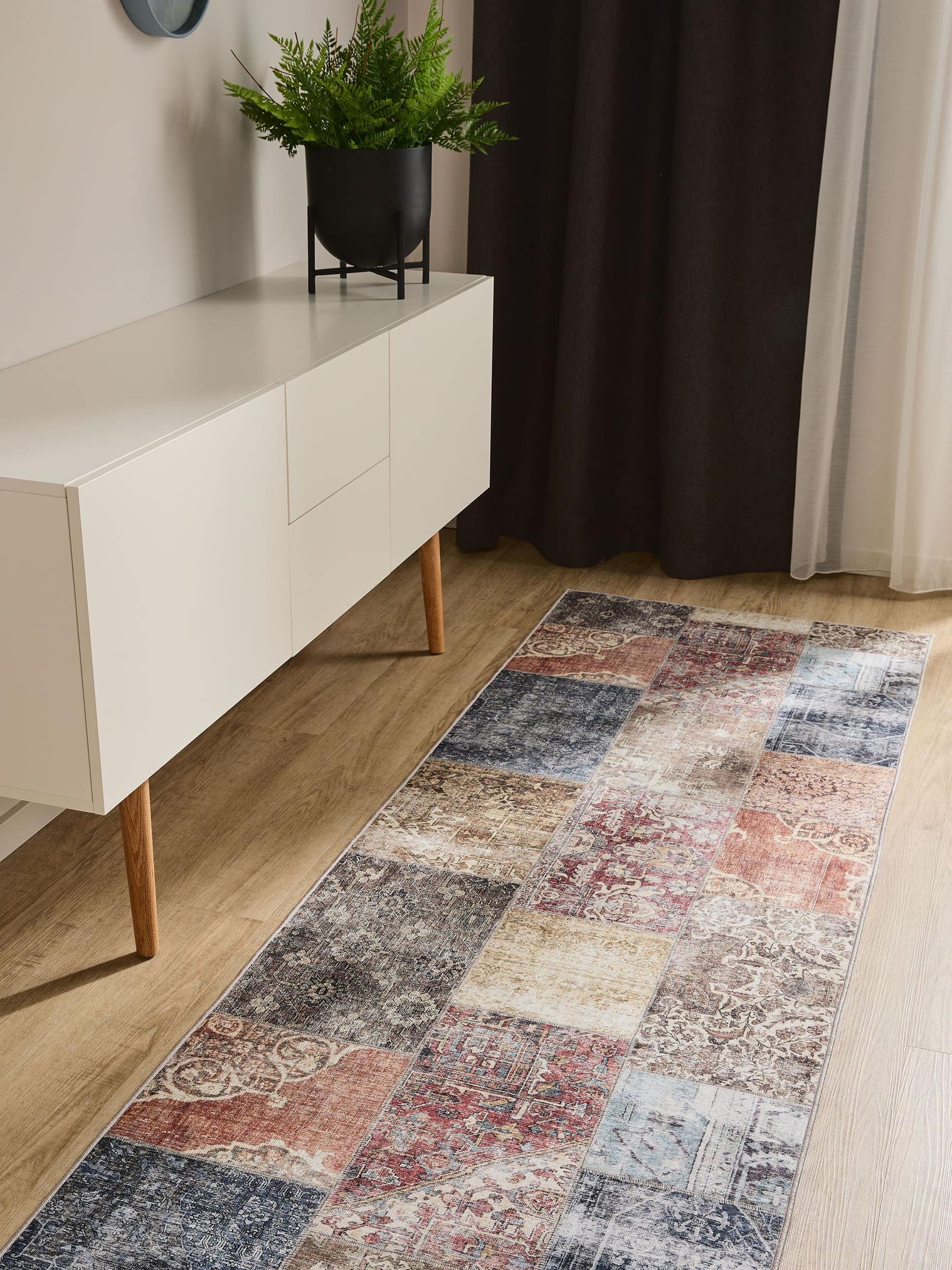 Tapis en 100% Polyester en Multicouleur avec une pile de 1- 5 mm de hauteur de benuta Basic