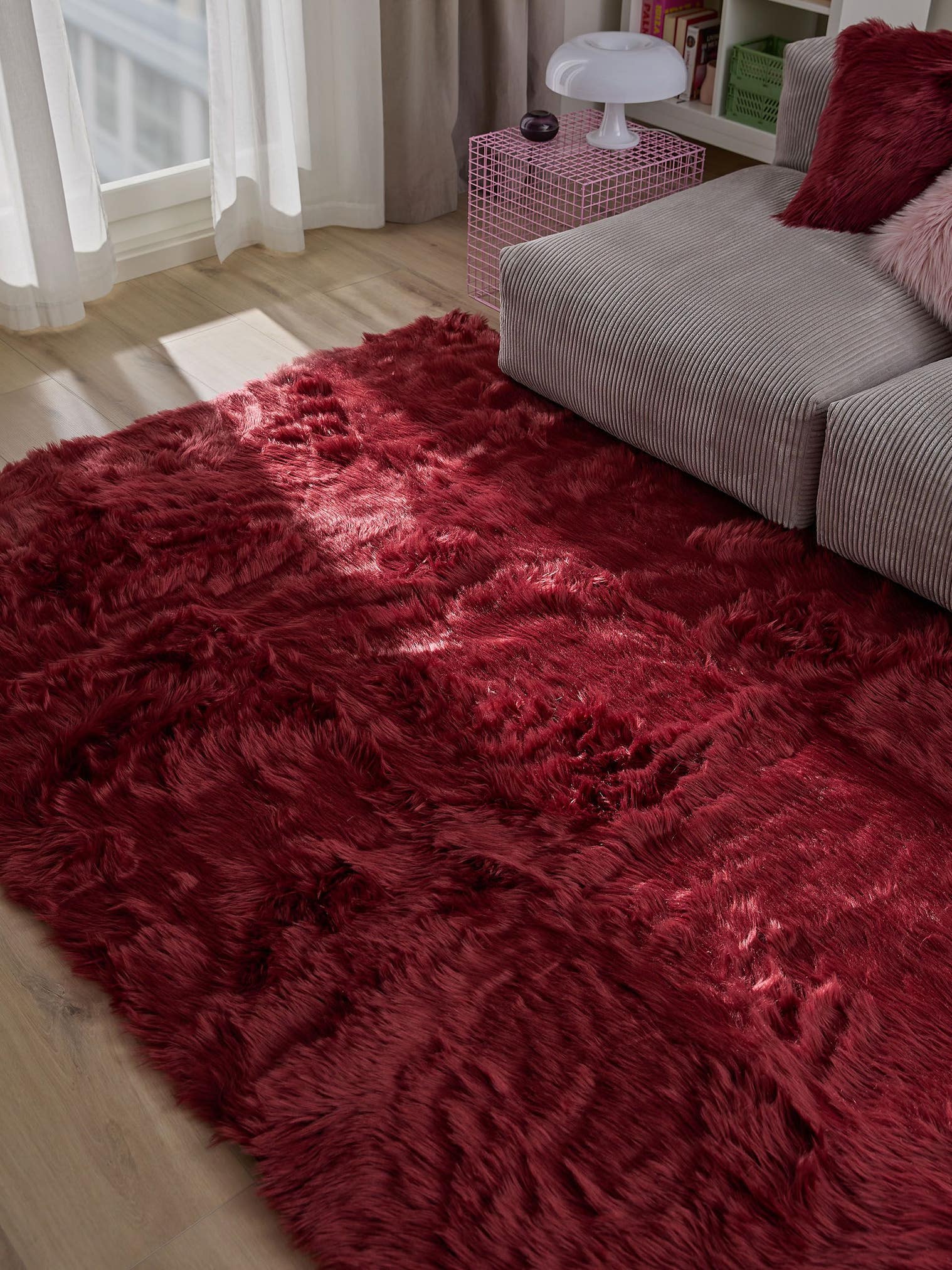 Tappeto di 70% Poliacrilico, 30% Poliestere in Rosso con pelo alto 51 - 60 mm da benuta Pop