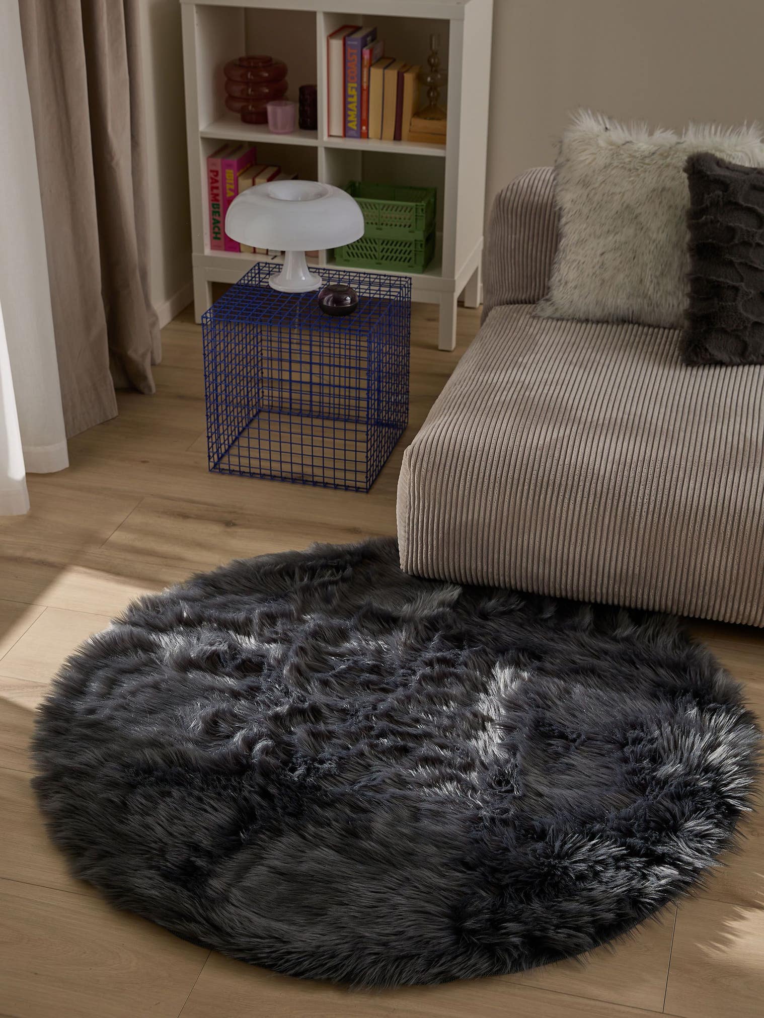 Tappeto di 70% Poliacrilico, 30% Poliestere in Grigio con pelo alto 51 - 60 mm da benuta Pop