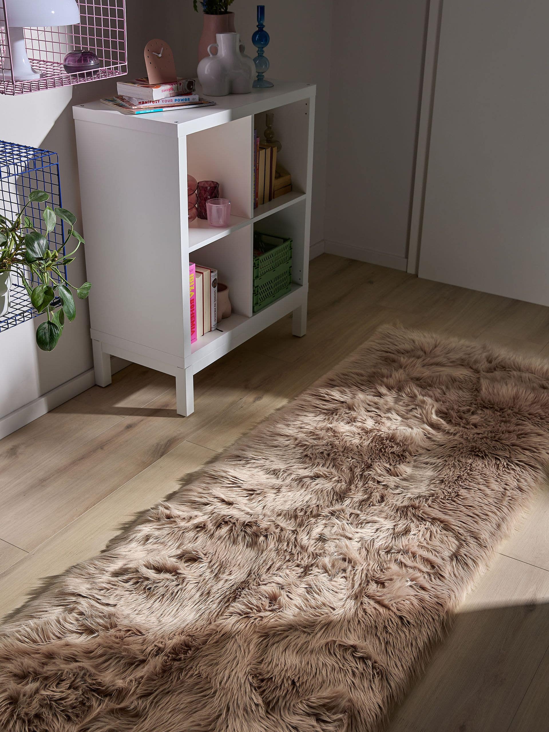 Rug made of 70% Polyacrylics, 30% Polyester in Beige with a 51 - 60 mm high pile by benuta Pop