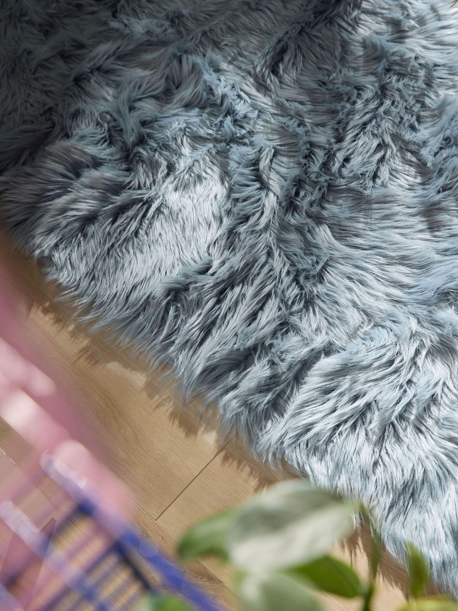 Tappeto di 70% Poliacrilico, 30% Poliestere in Azzurro con pelo alto 51 - 60 mm da benuta Pop