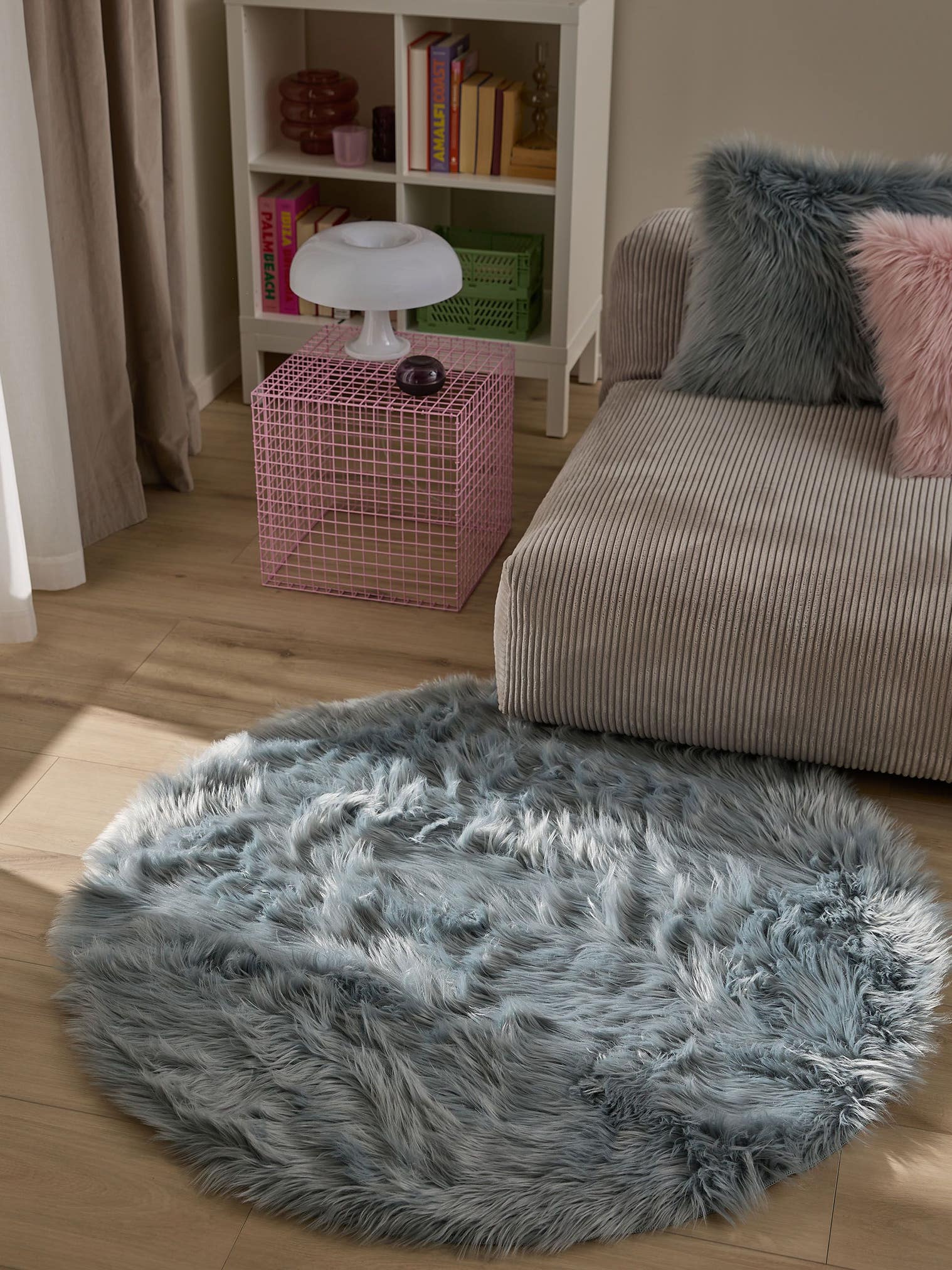 Tappeto di 70% Poliacrilico, 30% Poliestere in Azzurro con pelo alto 51 - 60 mm da benuta Pop