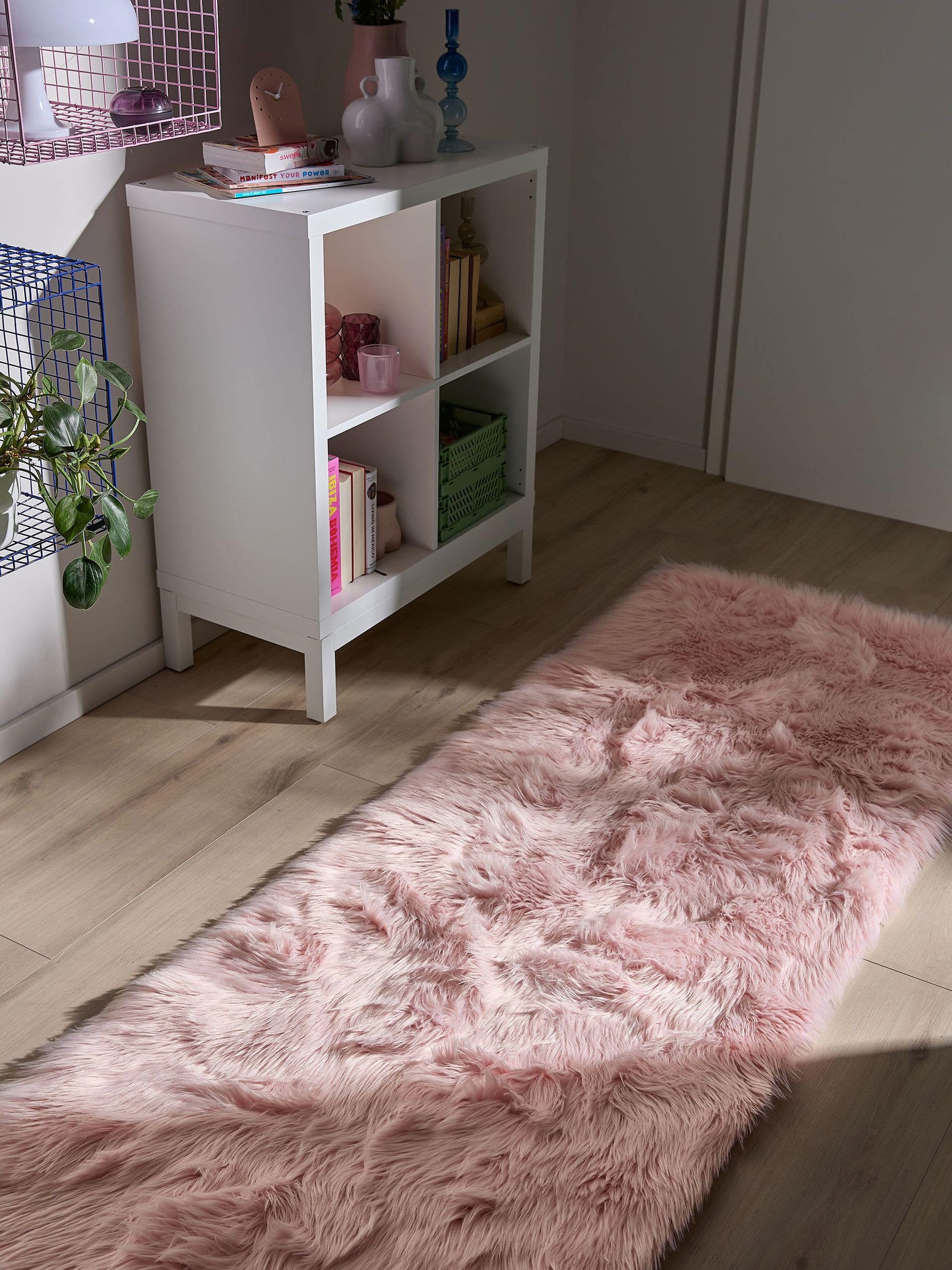 Alfombra de 70% Poliacrílico, 30% Poliéster en Rosa con un pelo de {{Placeholder_Pile Height}} de altura de benuta Pop
