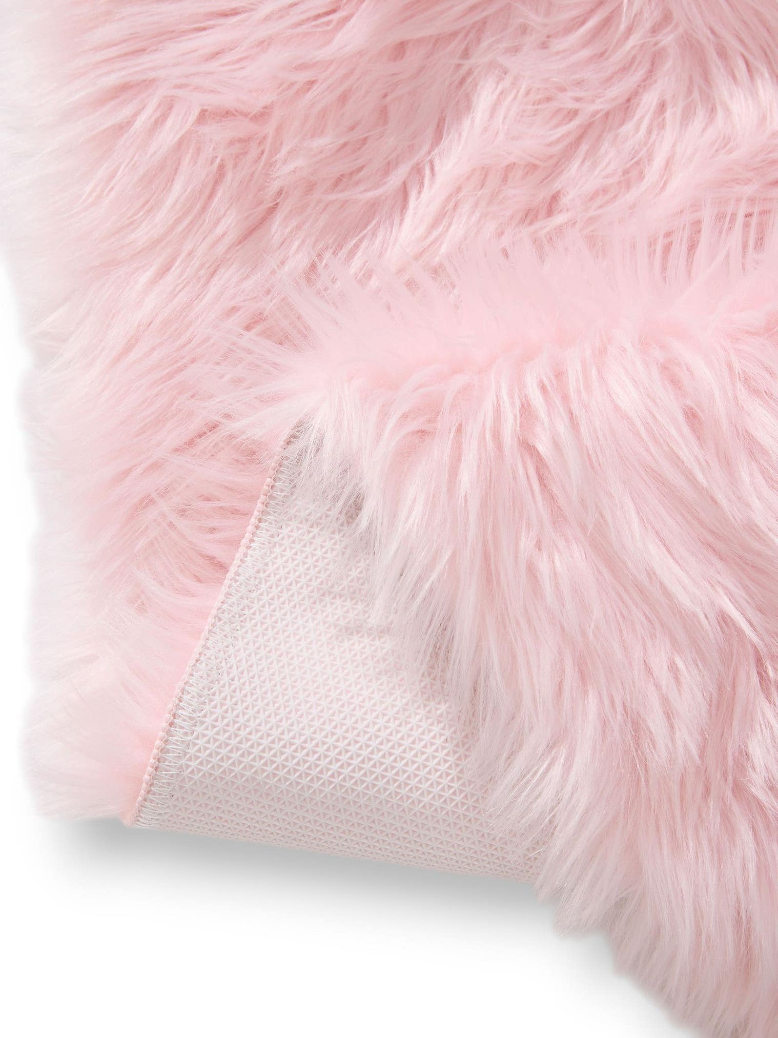Tappeto di 70% Poliacrilico, 30% Poliestere in Rosa con pelo alto 51 - 60 mm da benuta Pop
