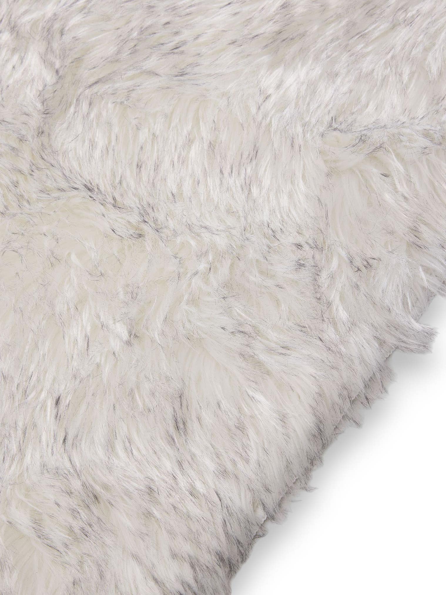 Tappeto di 70% Poliacrilico, 30% Poliestere in Bianco & Nero con pelo alto 51 - 60 mm da benuta Pop