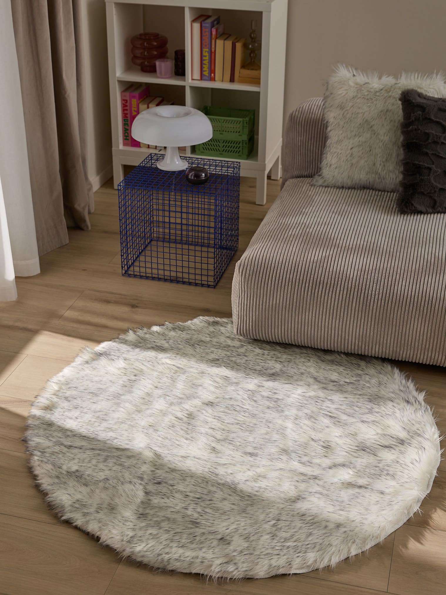 Tappeto di 70% Poliacrilico, 30% Poliestere in Bianco & Nero con pelo alto 51 - 60 mm da benuta Pop