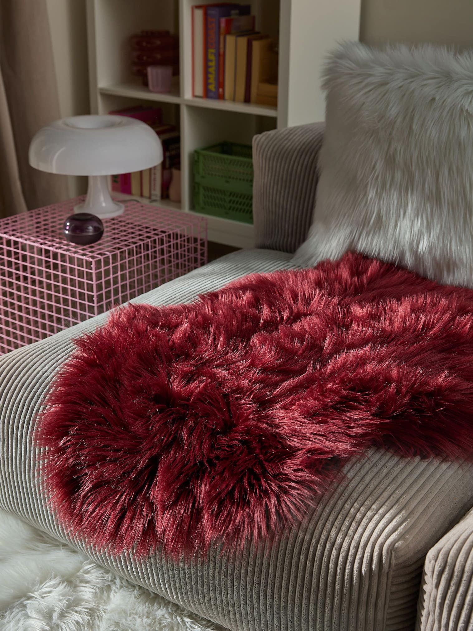Tappeto di 70% Poliacrilico, 30% Poliestere in Rosso con pelo alto 51 - 60 mm da benuta Pop