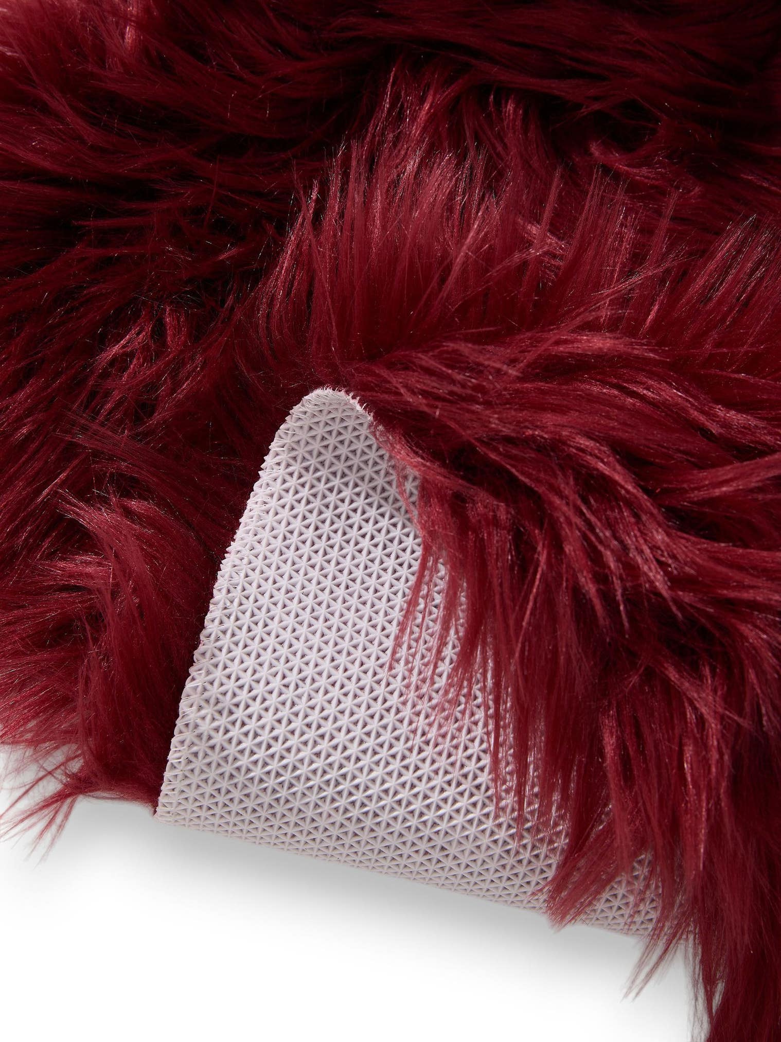 Tappeto di 70% Poliacrilico, 30% Poliestere in Rosso con pelo alto 51 - 60 mm da benuta Pop