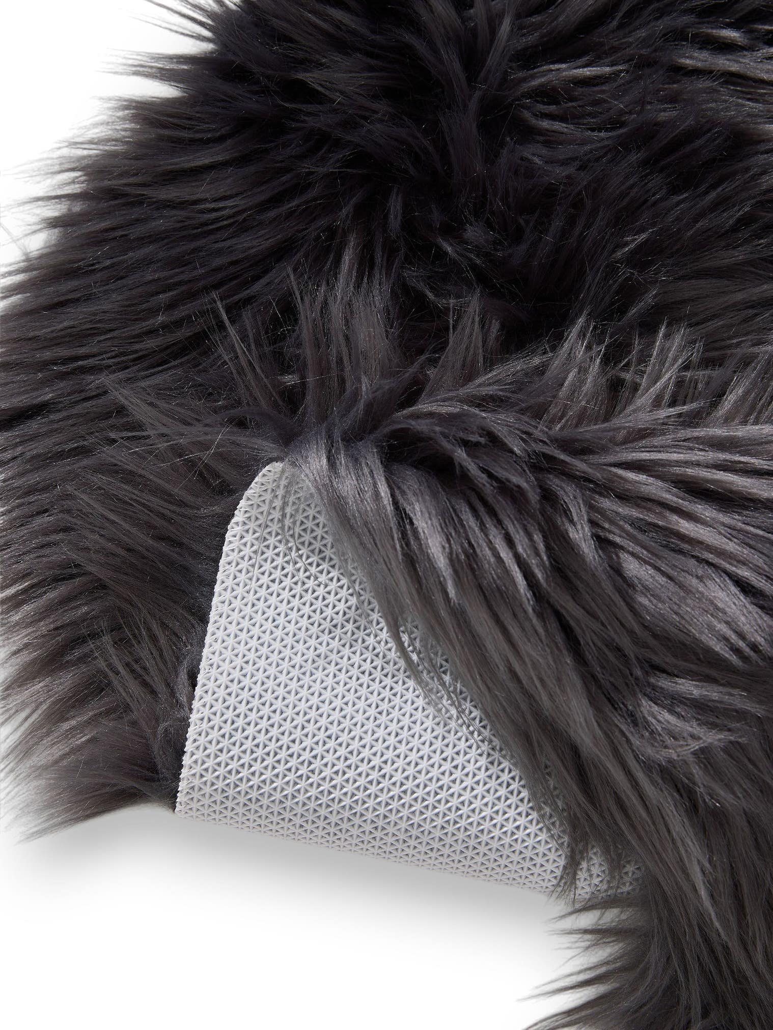 Tappeto di 70% Poliacrilico, 30% Poliestere in Grigio con pelo alto 51 - 60 mm da benuta Pop